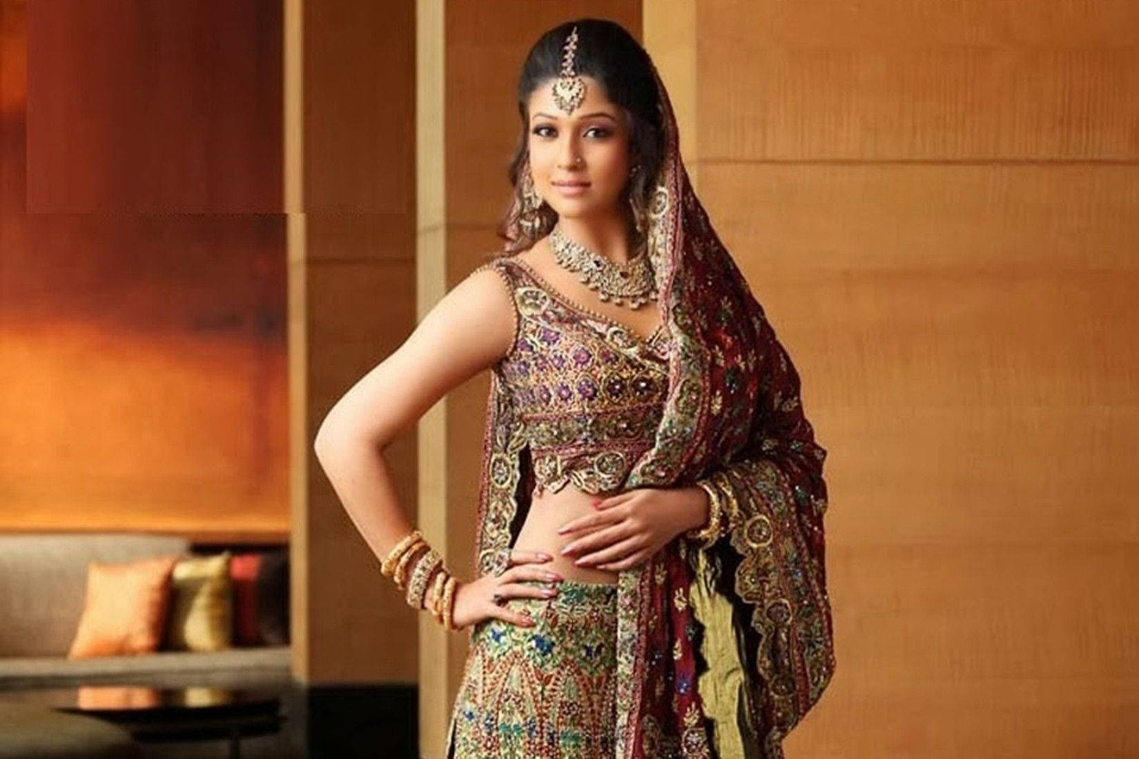 Nayanthara, traditional Indian attire, ornate, HD Desktop Wallpaper