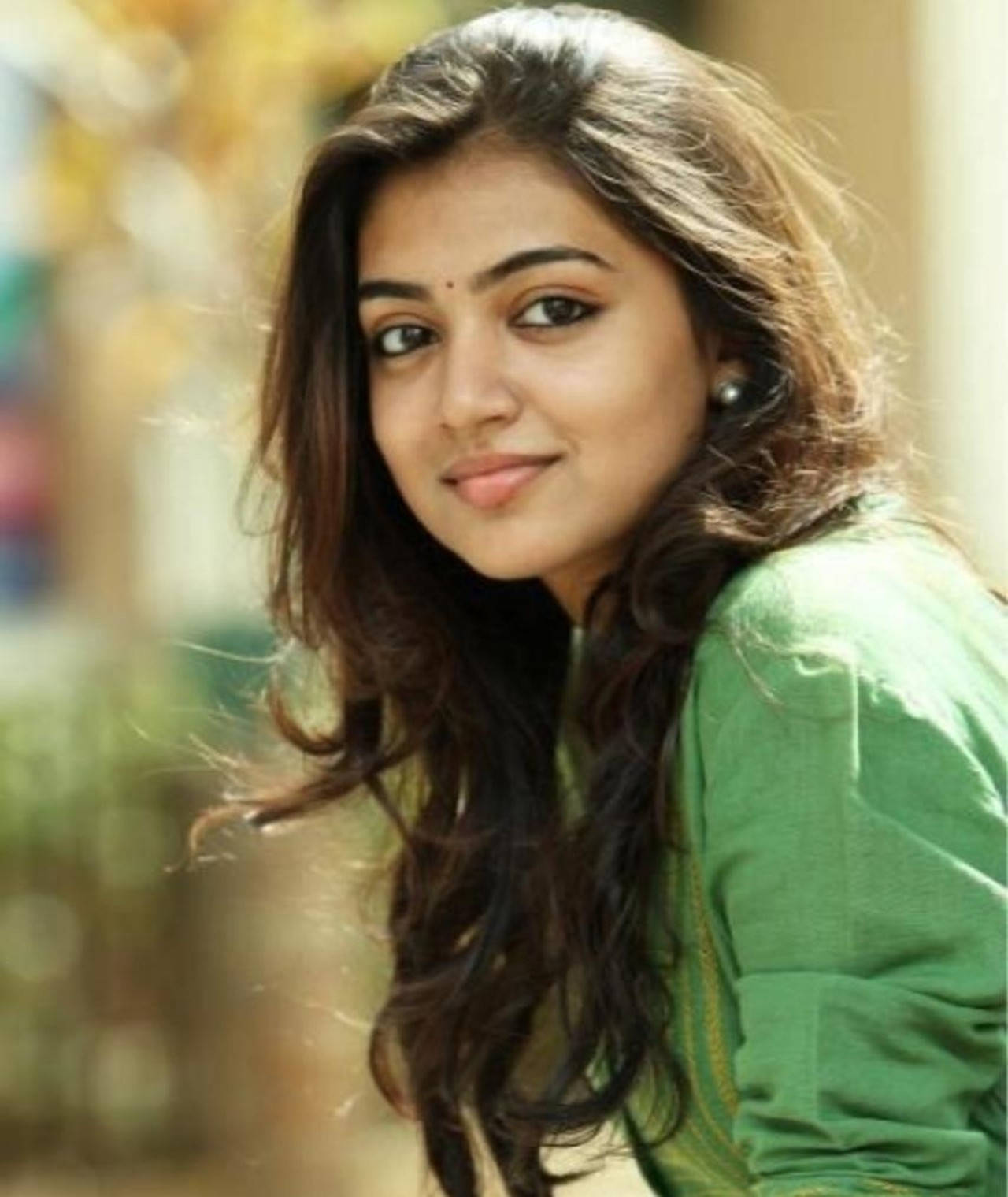 Nazriya HD, green blouse, long dark wavy hair, HD Phone Wallpaper