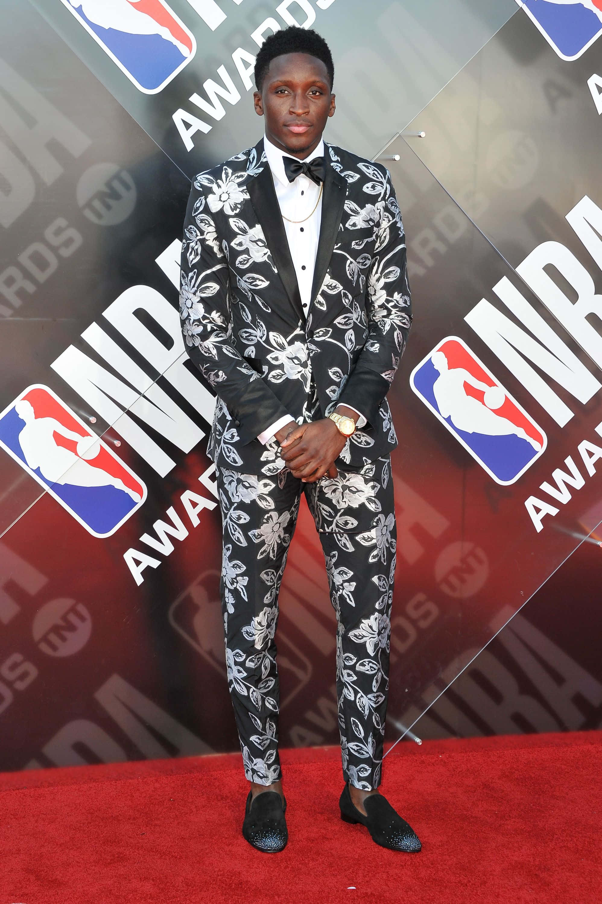 NBA Awards, red carpet, black and white floral tuxedo, 2K Phone Wallpaper