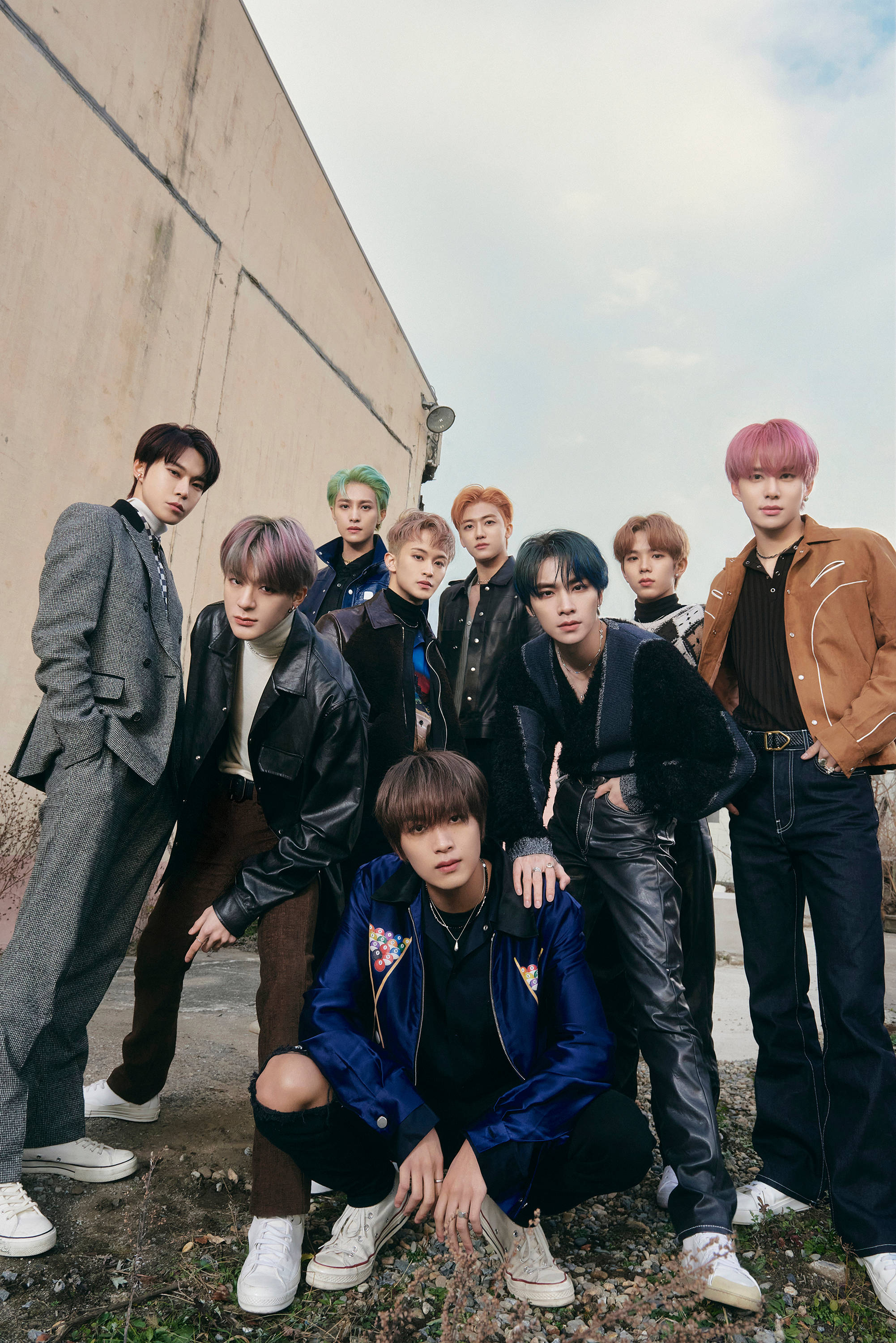 NCT 127, NCT U, concrete wall, 2K Phone Wallpaper