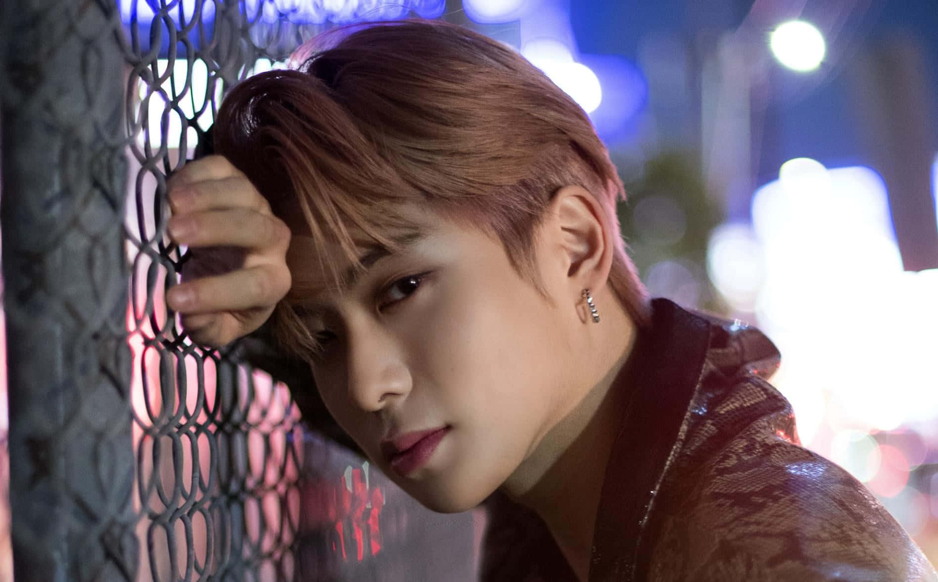 NCT Jaehyun, metal fence, chain-link fence, HD Desktop Wallpaper