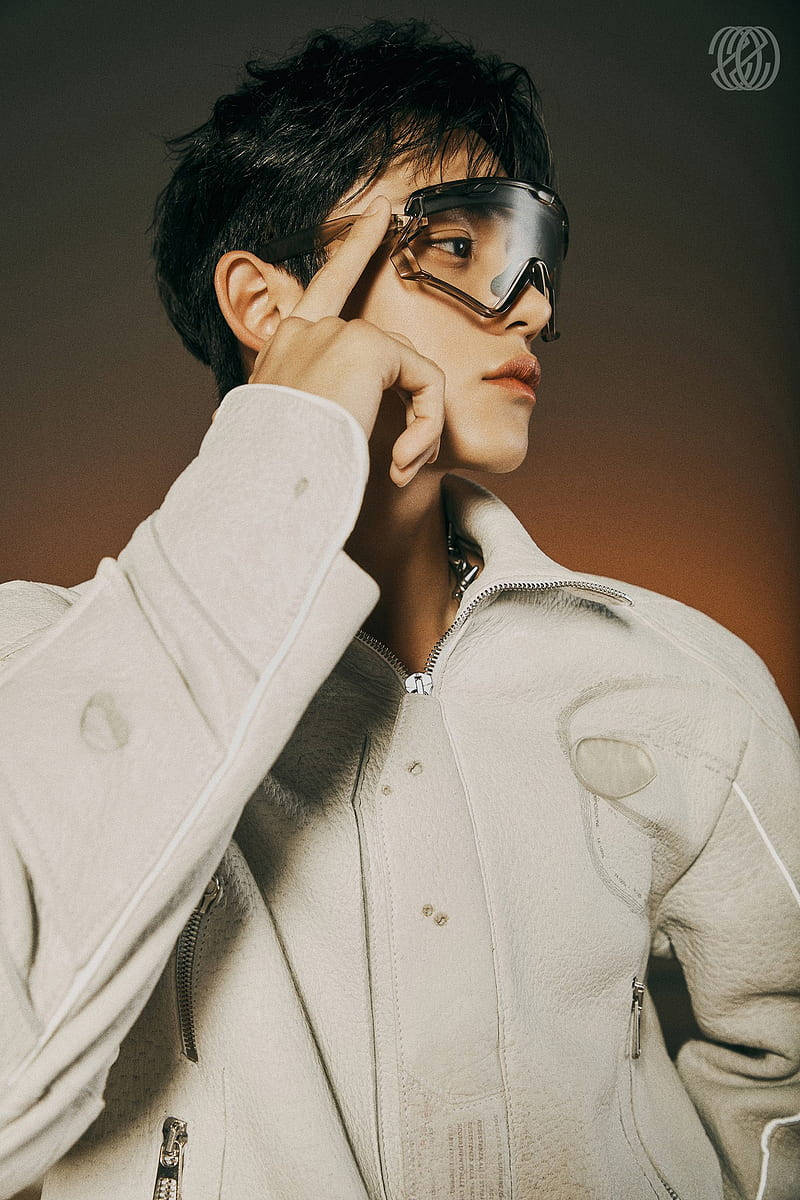 Nct Lucas, futuristic oversized glasses, light beige jacket, SD Phone Wallpaper