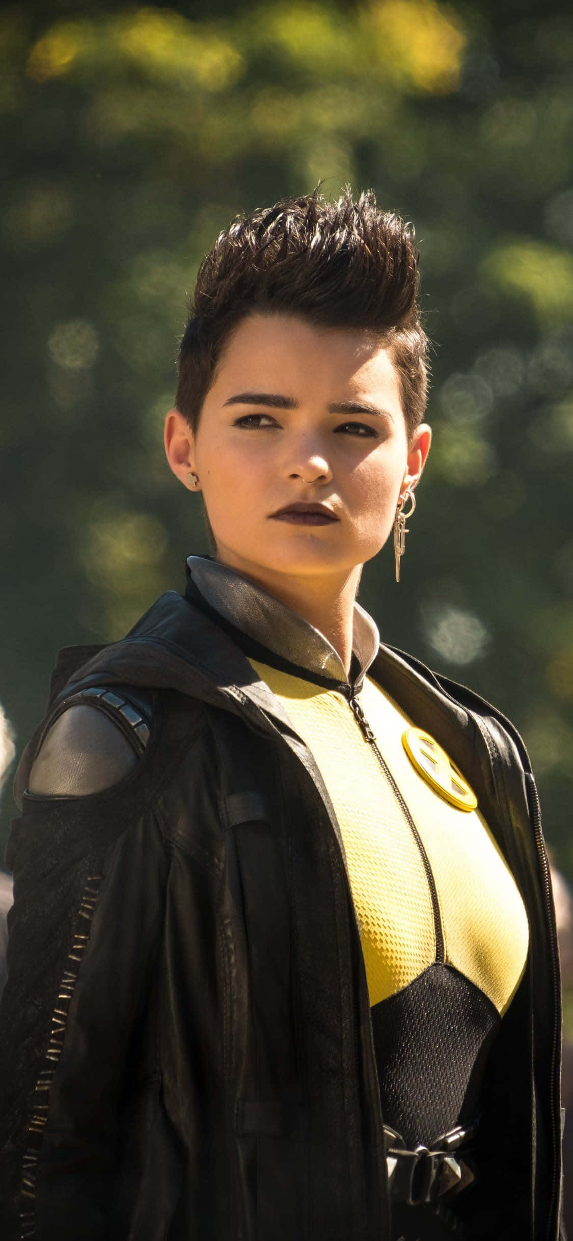 Negasonic Teenage Warhead, black jacket, yellow and black costume, Full HD Phone Wallpaper
