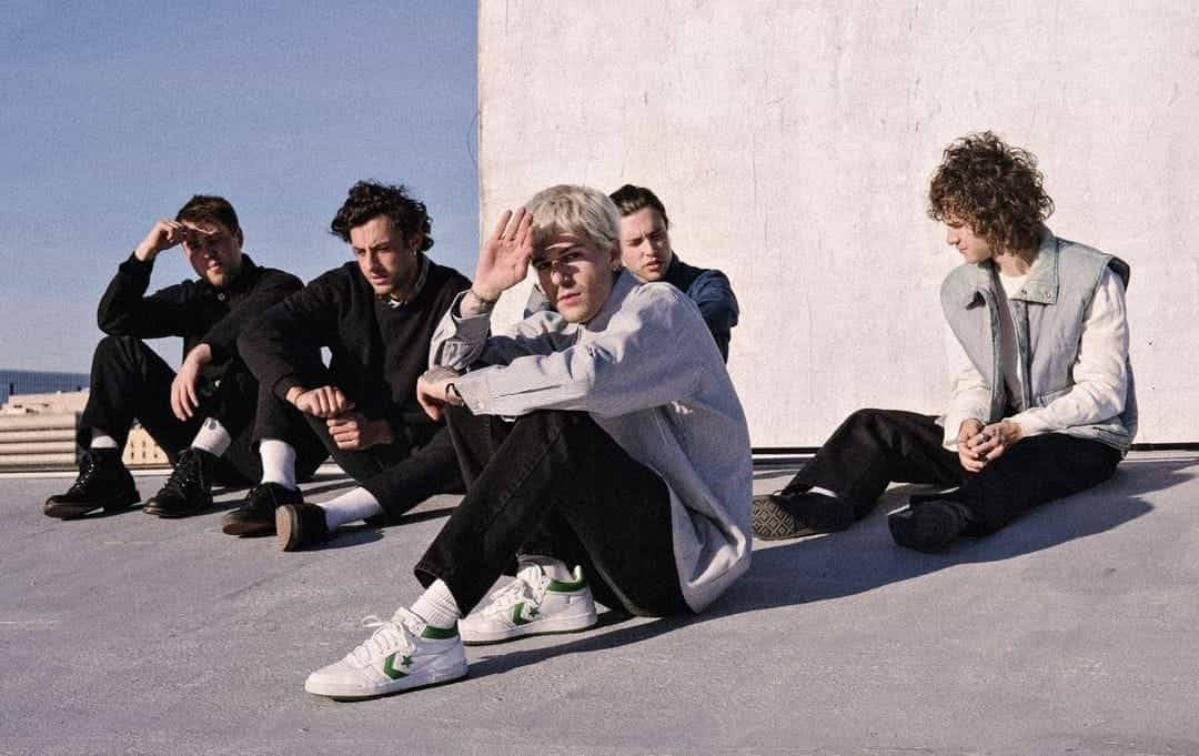 The Neighbourhood, Sunlight, rooftop, SD Desktop Wallpaper