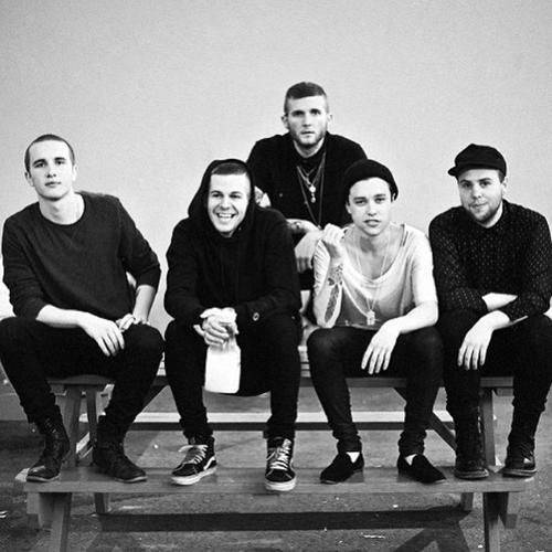 The Neighbourhood, wooden bench, plain gray wall, SD Desktop Wallpaper