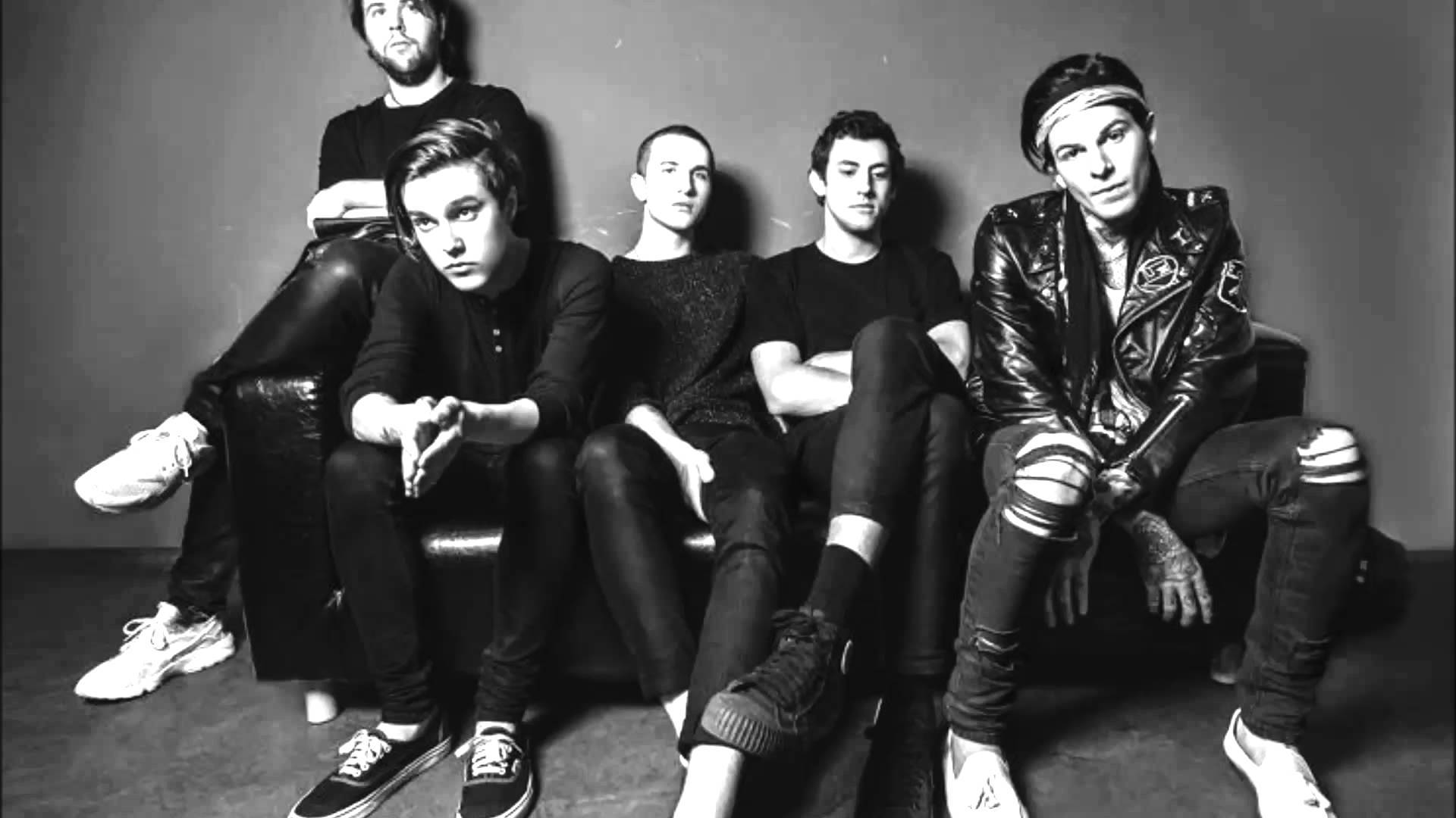 The Neighbourhood, monochromatic shot, leather couch, Full HD Desktop Wallpaper