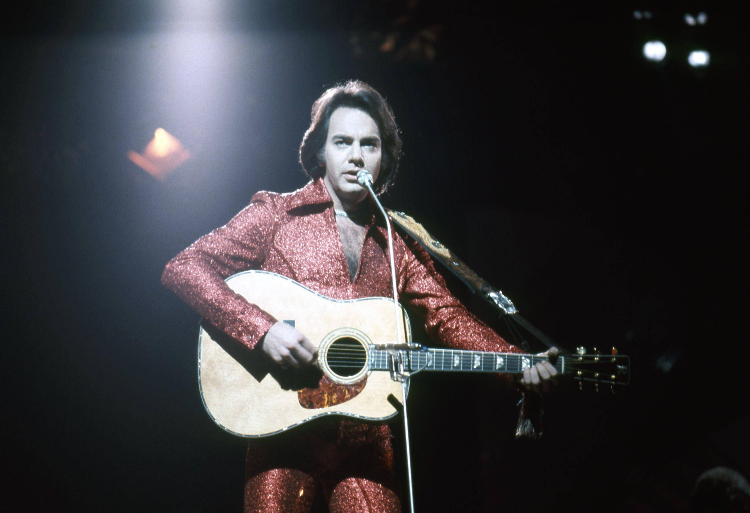 Neil Diamond, red sequin, glittering red suit, 2K Desktop Wallpaper