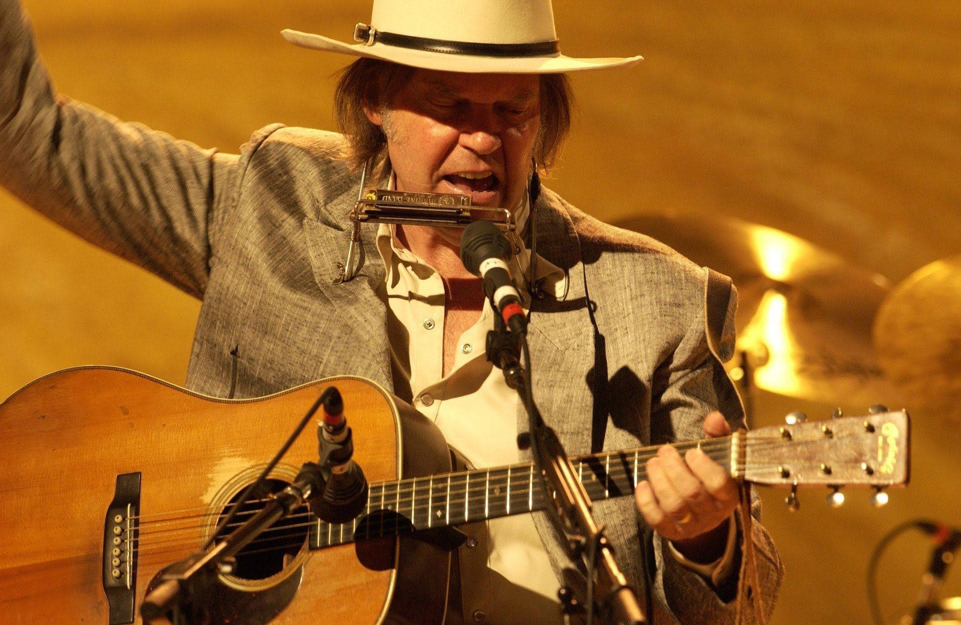 Heart of Gold, Neil Young, white hat, Full HD Desktop Wallpaper