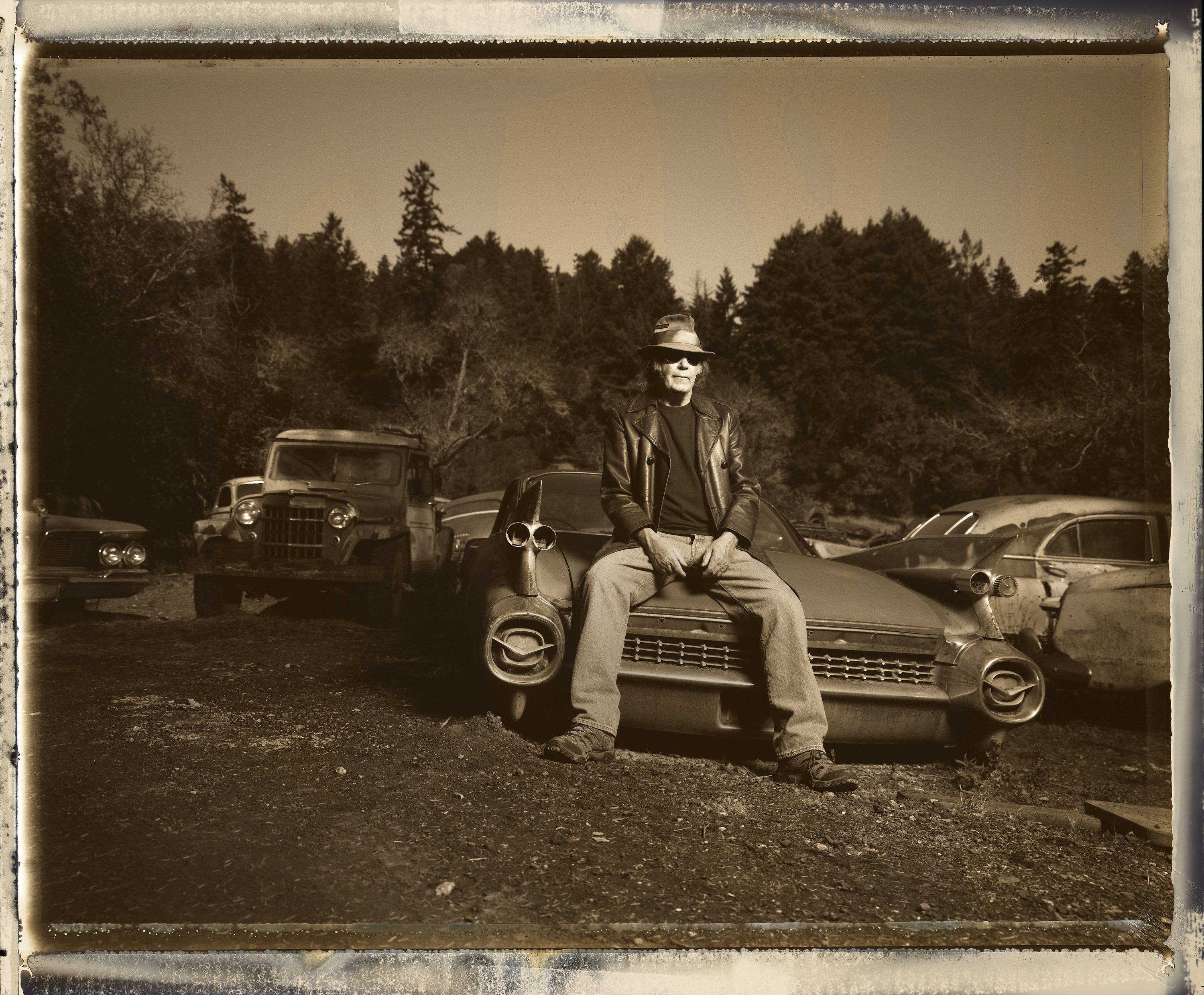 Neil Young, hat, leather jacket, 2K Desktop Wallpaper