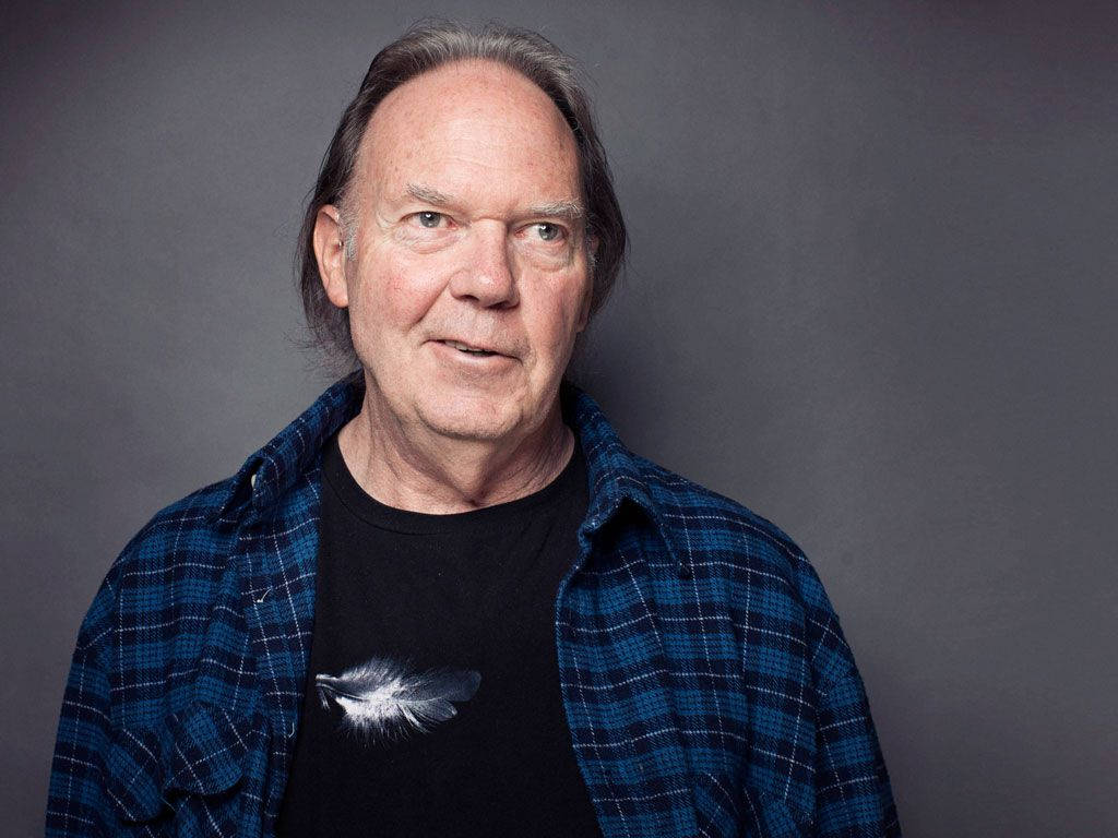 Neil Young, blue plaid shirt, black t-shirt, SD Desktop Wallpaper