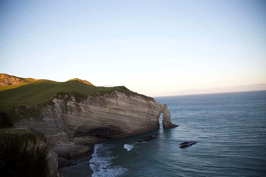 Nelson, coastal cliffs, sea arch, SD Desktop Wallpaper