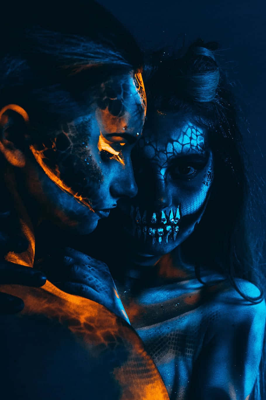 neon makeup, black light, glowing blue, HD Phone Wallpaper