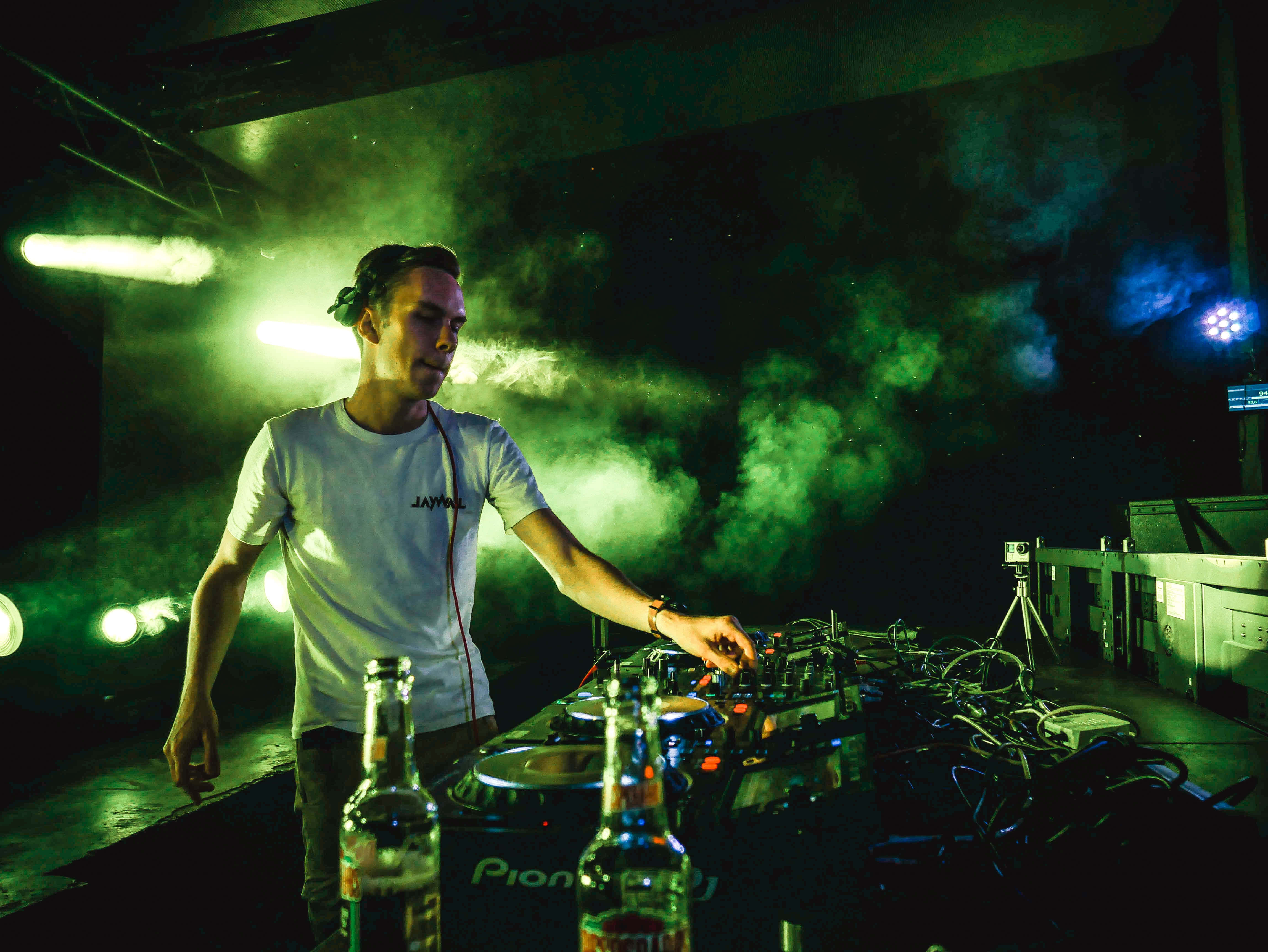 Pioneer deck, green and blue stage lights, white t-shirt, 4K Desktop Wallpaper