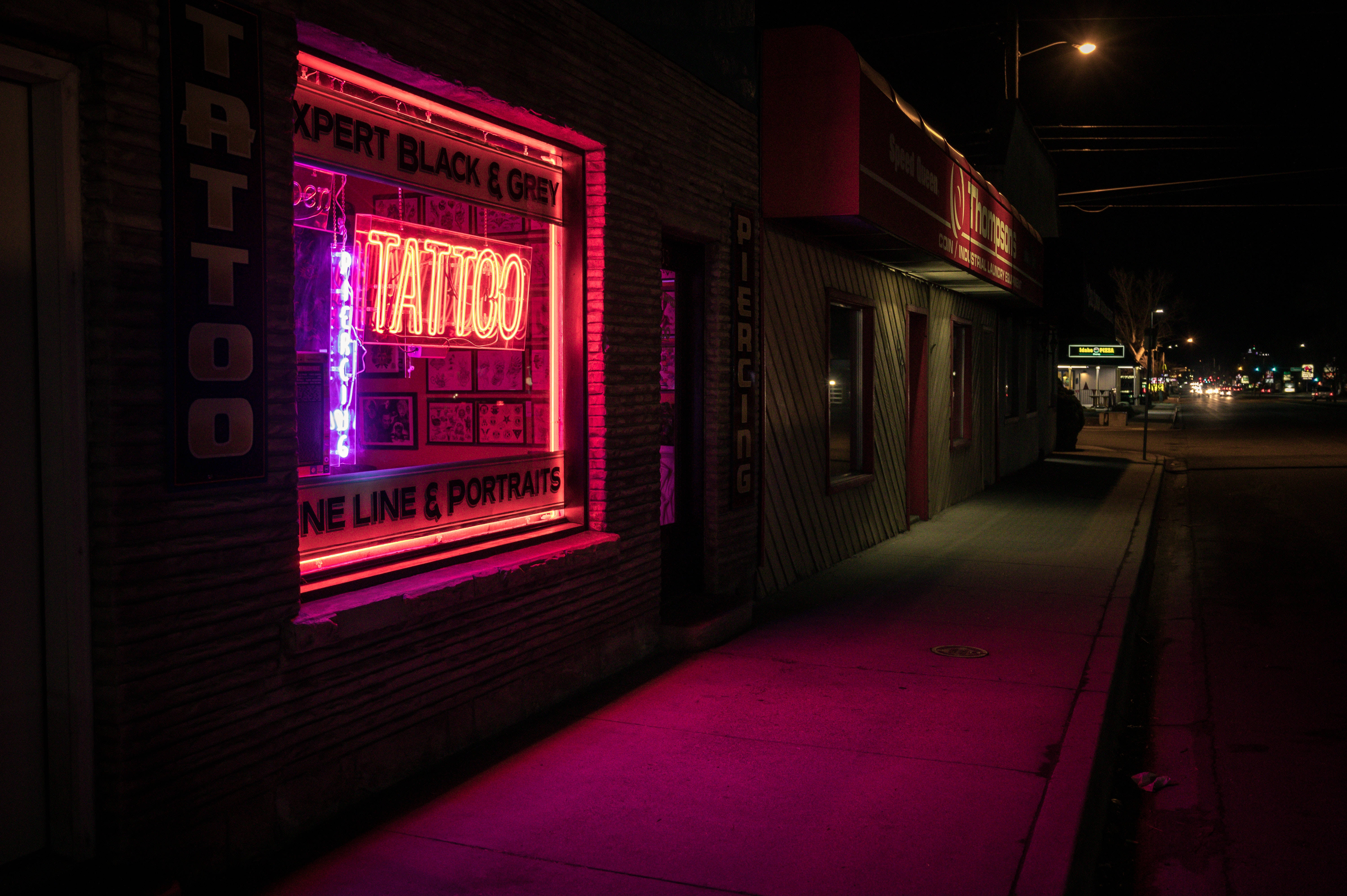 tattoo neon sign, pink neon, dark night, 5K Desktop Wallpaper