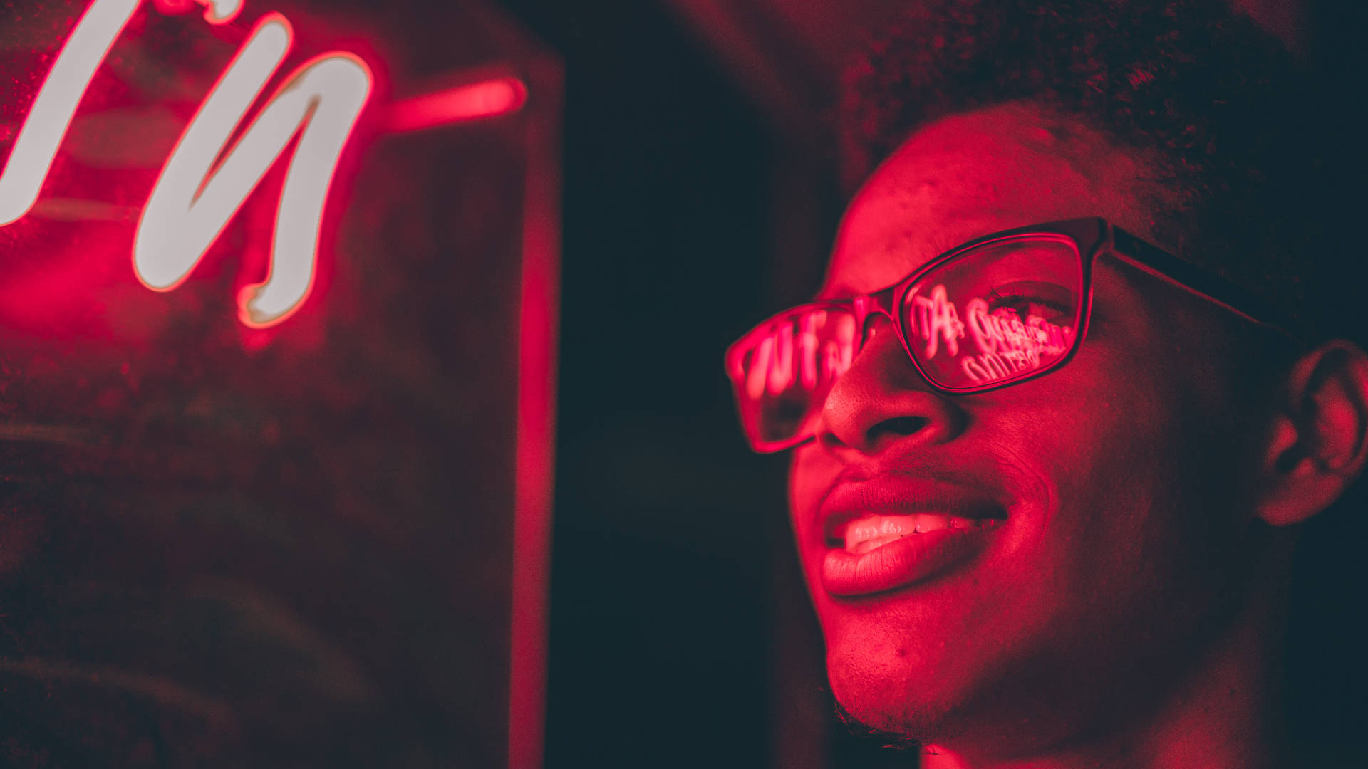 Neon Smile, glowing red neon sign, glasses, Full HD Desktop Wallpaper
