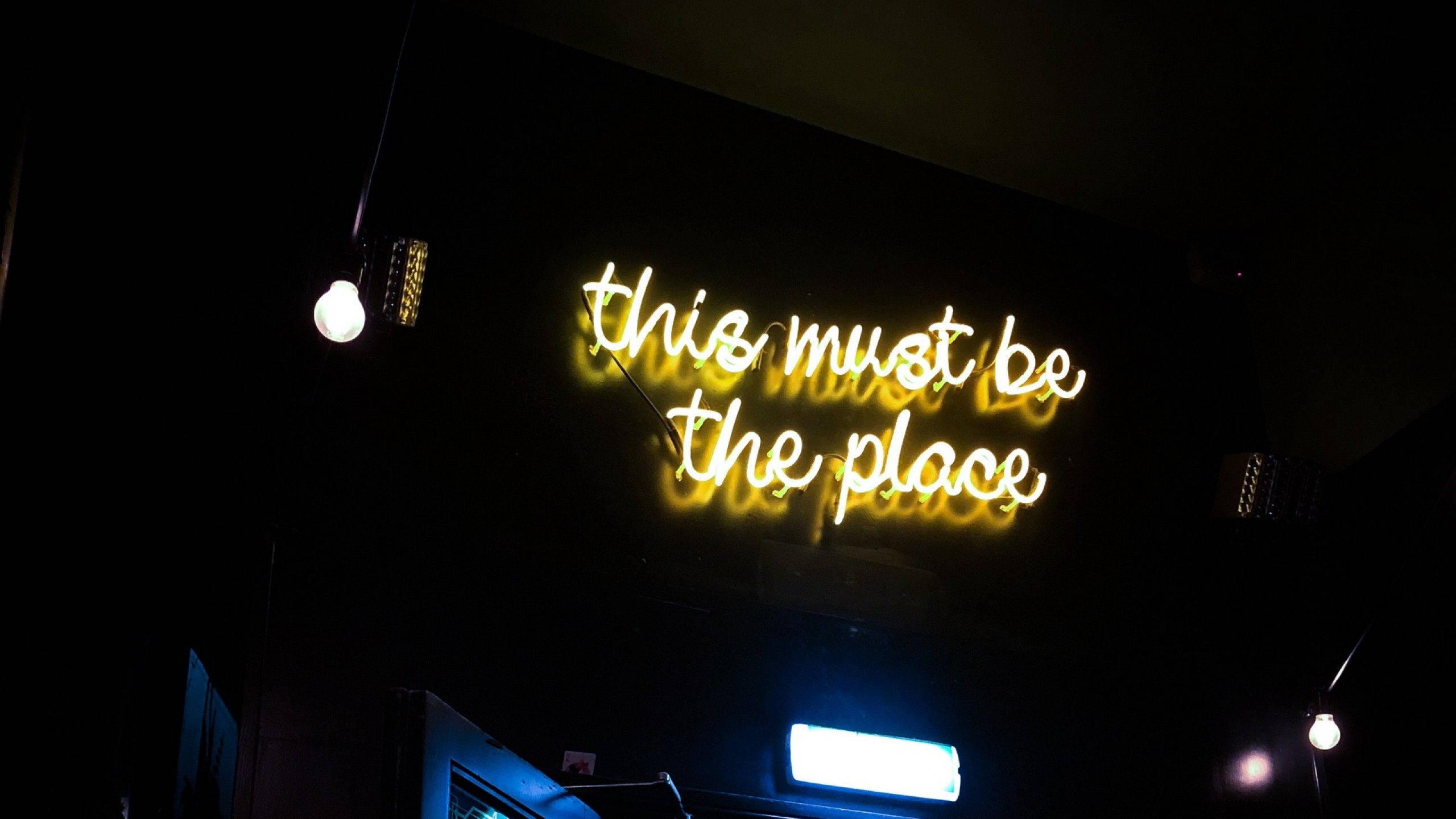 Famous Sign, Neon Yellow, LED light, 2K Desktop Wallpaper