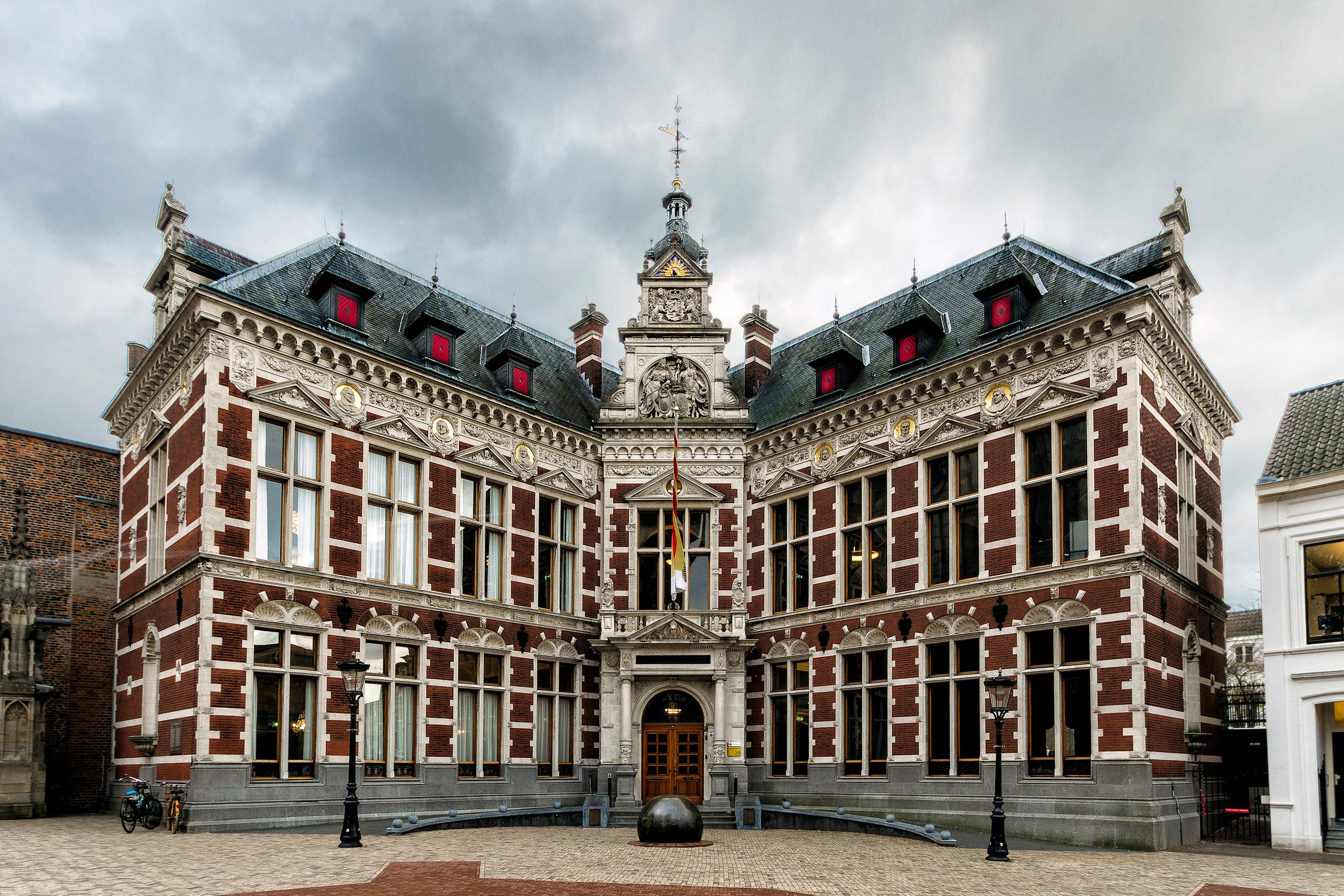academy building, Netherlands, brick building, 2K Desktop Wallpaper