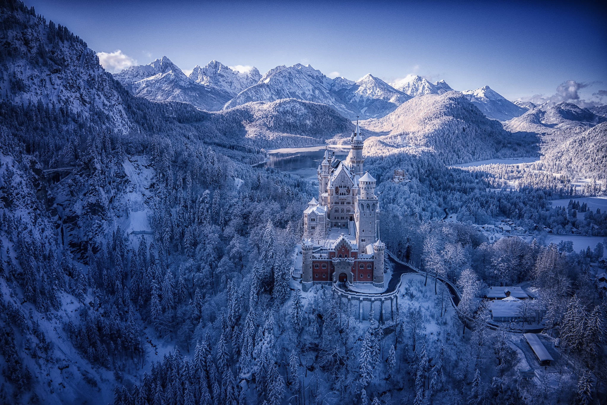 Neuschwanstein Castle, winter, snow-covered, Full HD Desktop Wallpaper