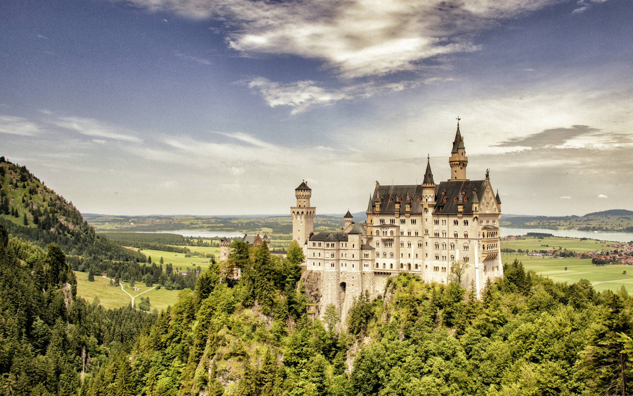 Neuschwanstein Castle, white clouds, afternoon, 2K Desktop Wallpaper