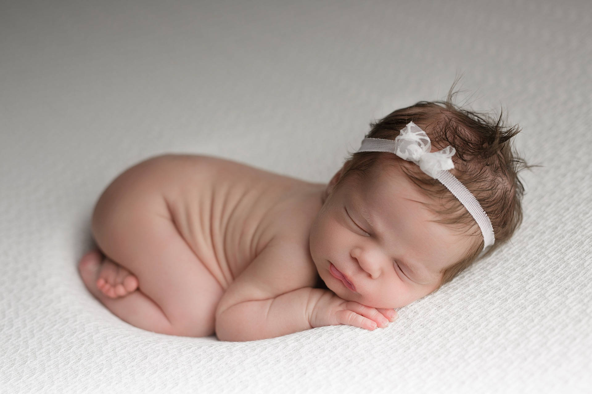 fetal position, newborn baby, soft white textured blanket, Full HD Desktop Wallpaper