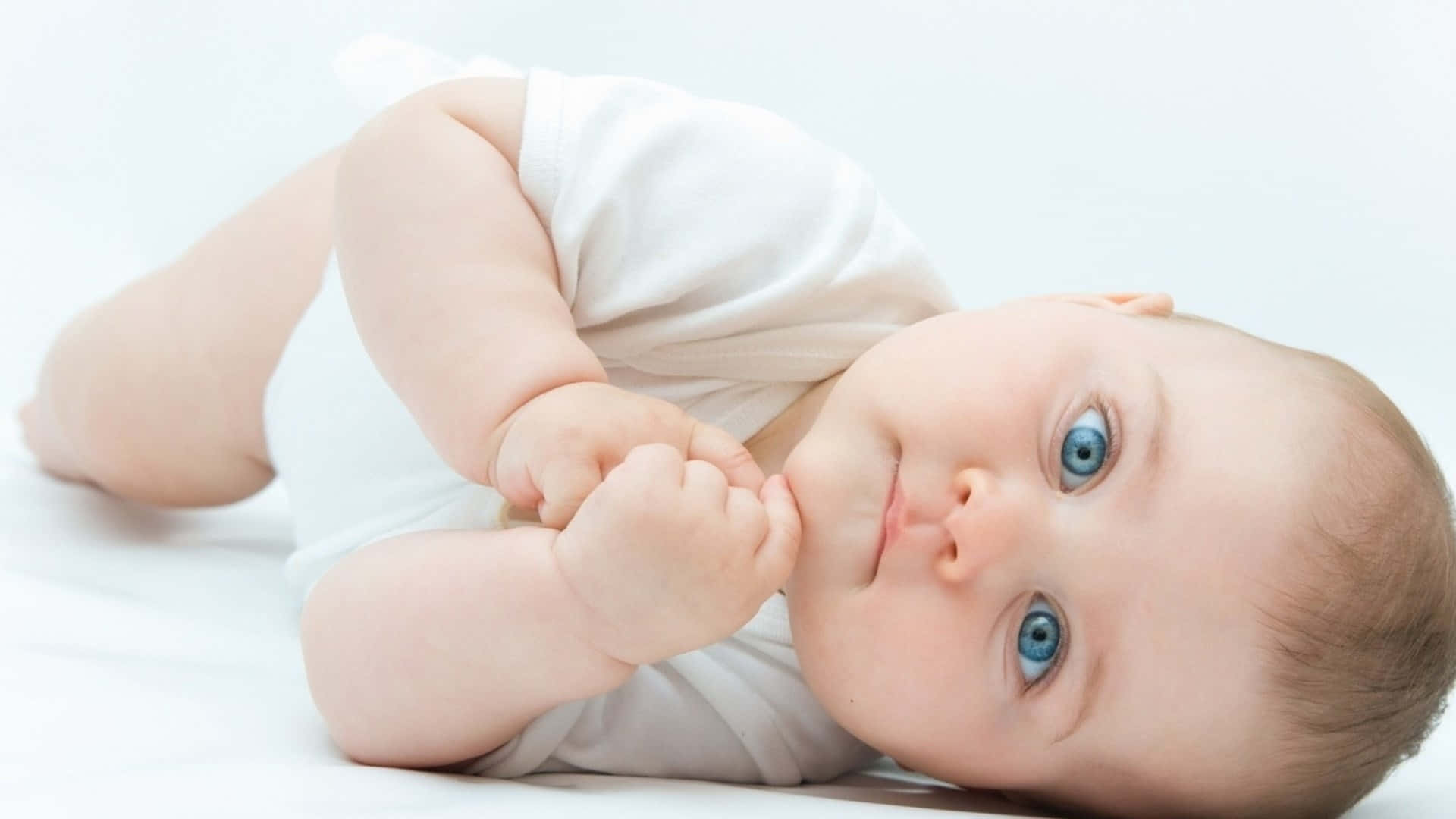 blue eyed baby, lying down, bright blue eyes, Full HD Desktop Wallpaper