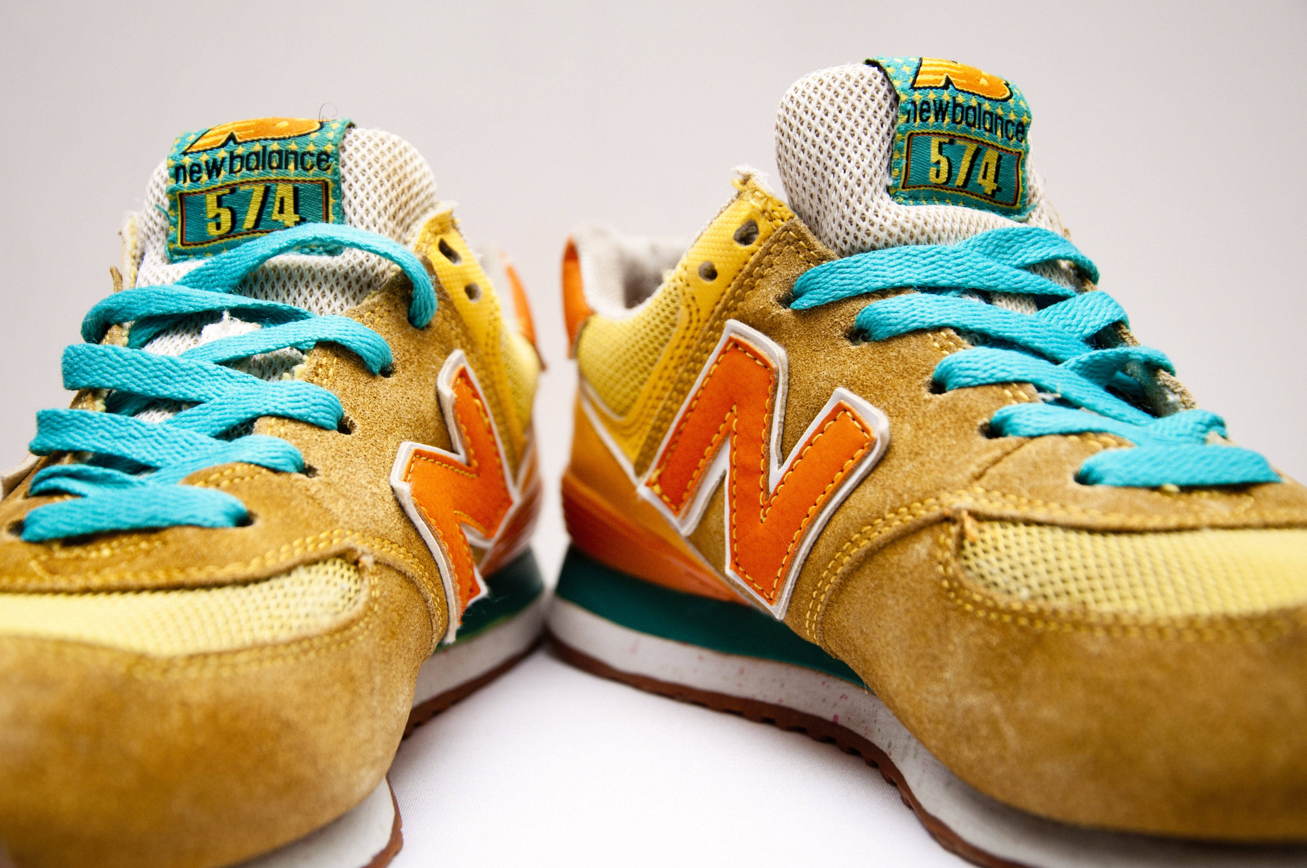 New Balance 574, mustard yellow, turquoise laces, 4K Desktop Wallpaper