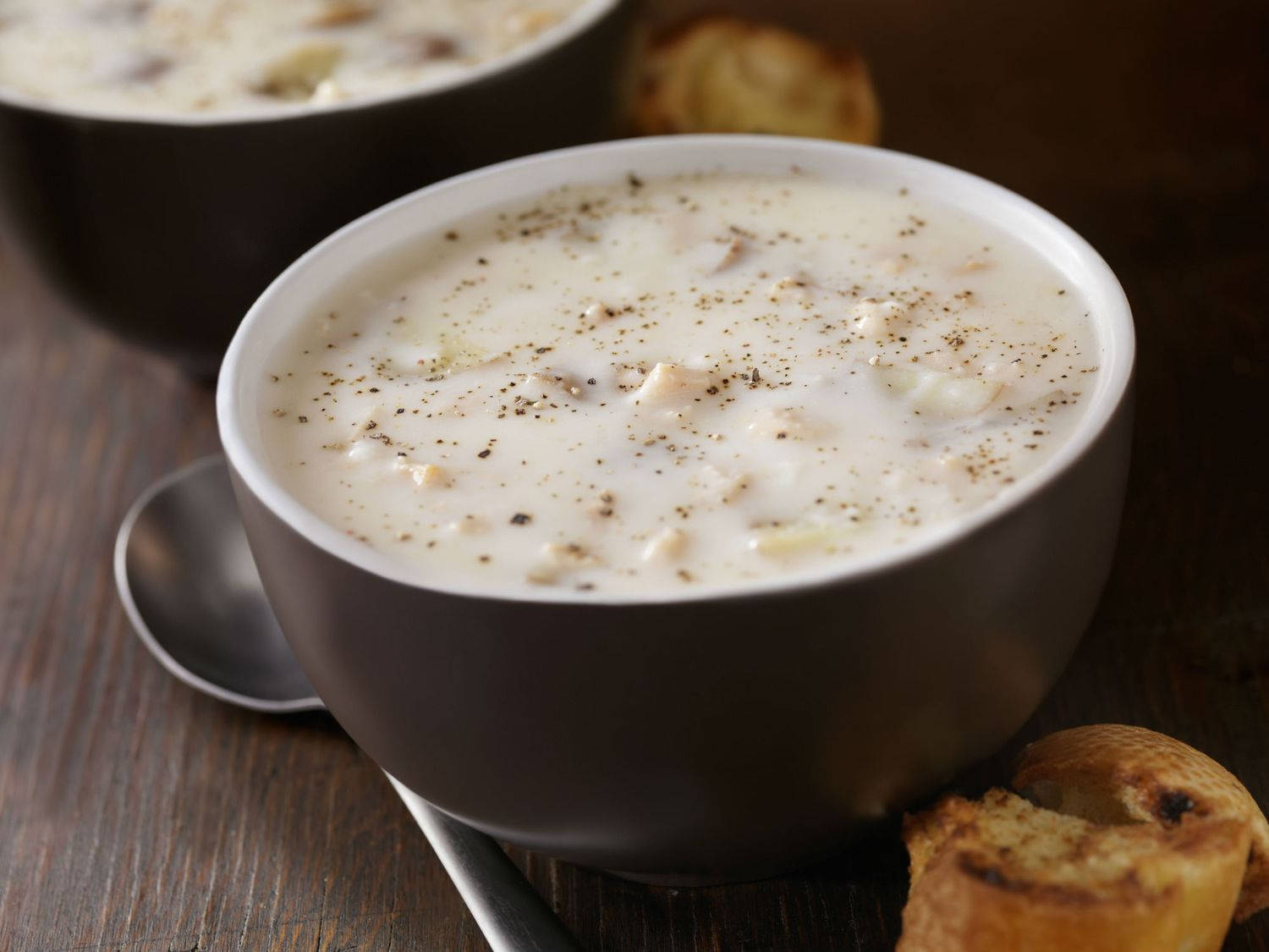 New England Clam Chowder, toasted bread, gray bowl, HD Desktop Wallpaper