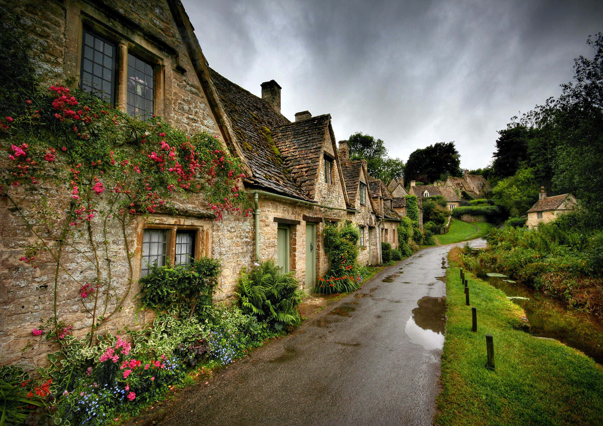 New England Summer, cobblestone lane, stone cottages, Full HD Desktop Wallpaper