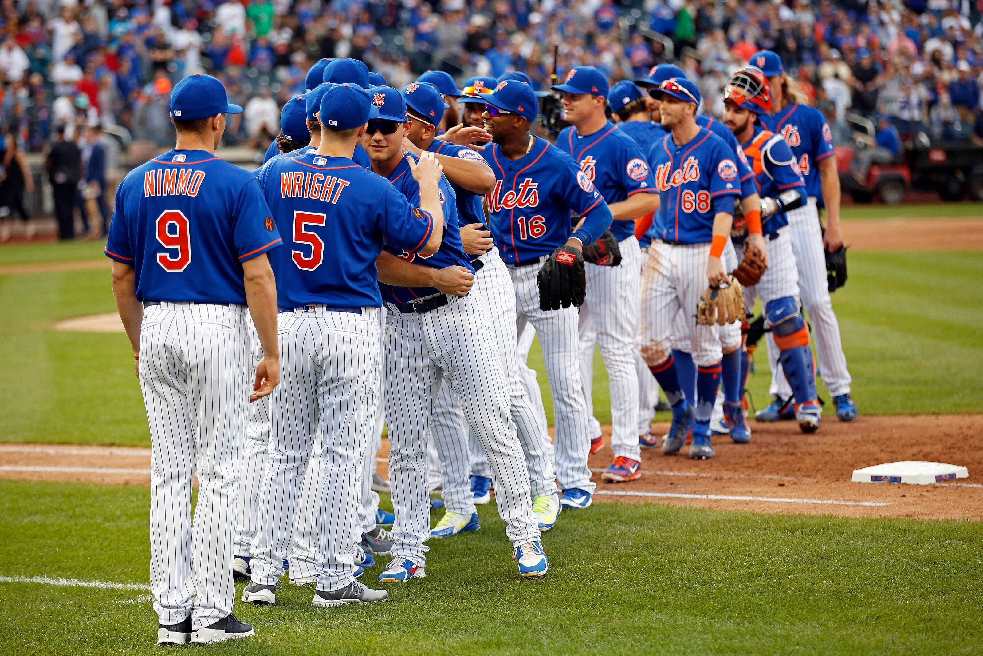New York Mets, blue jerseys, sunlit field, 2K Desktop Wallpaper