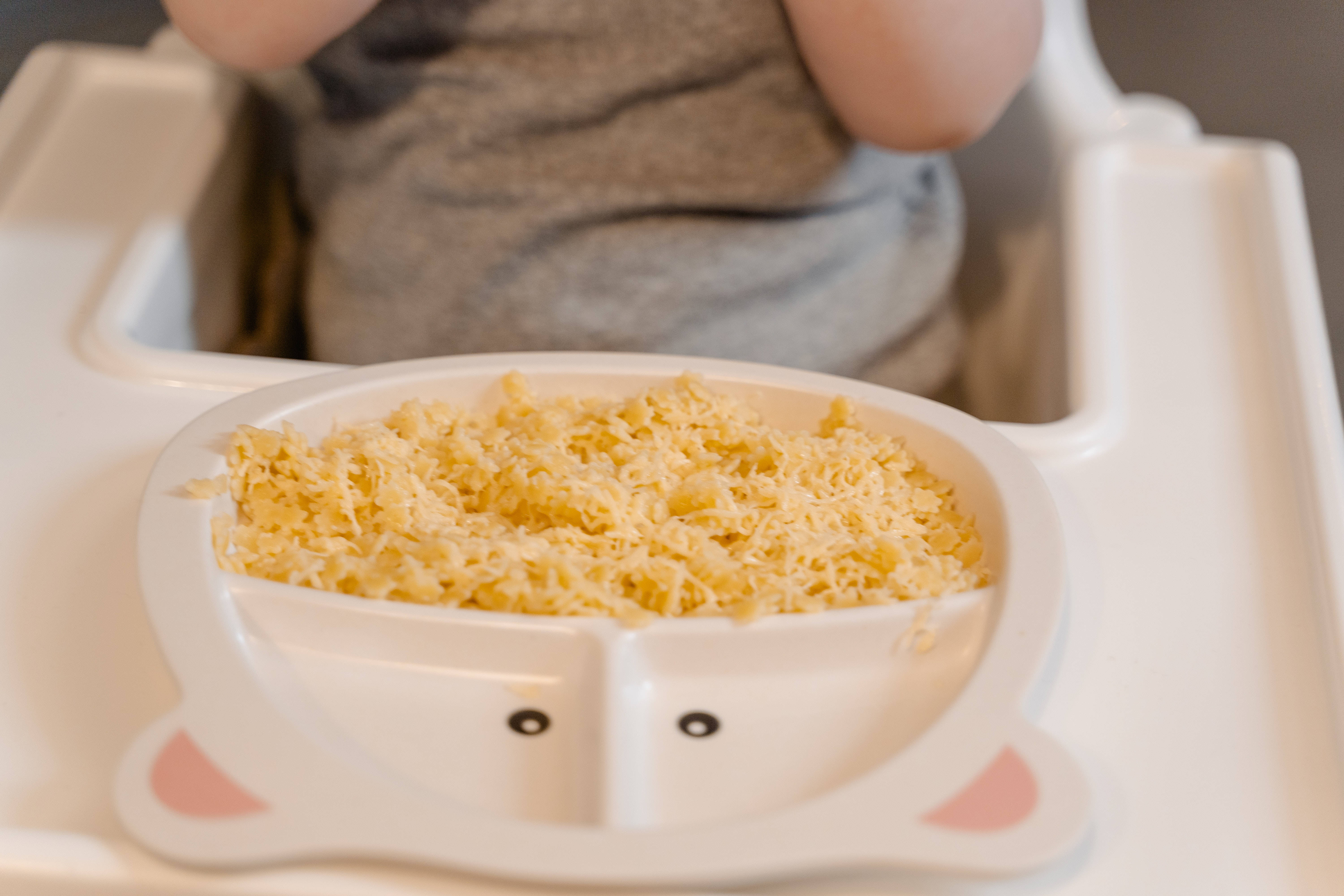 Newborn Baby Girl, high chair, bear-shaped plate, 5K Desktop Wallpaper