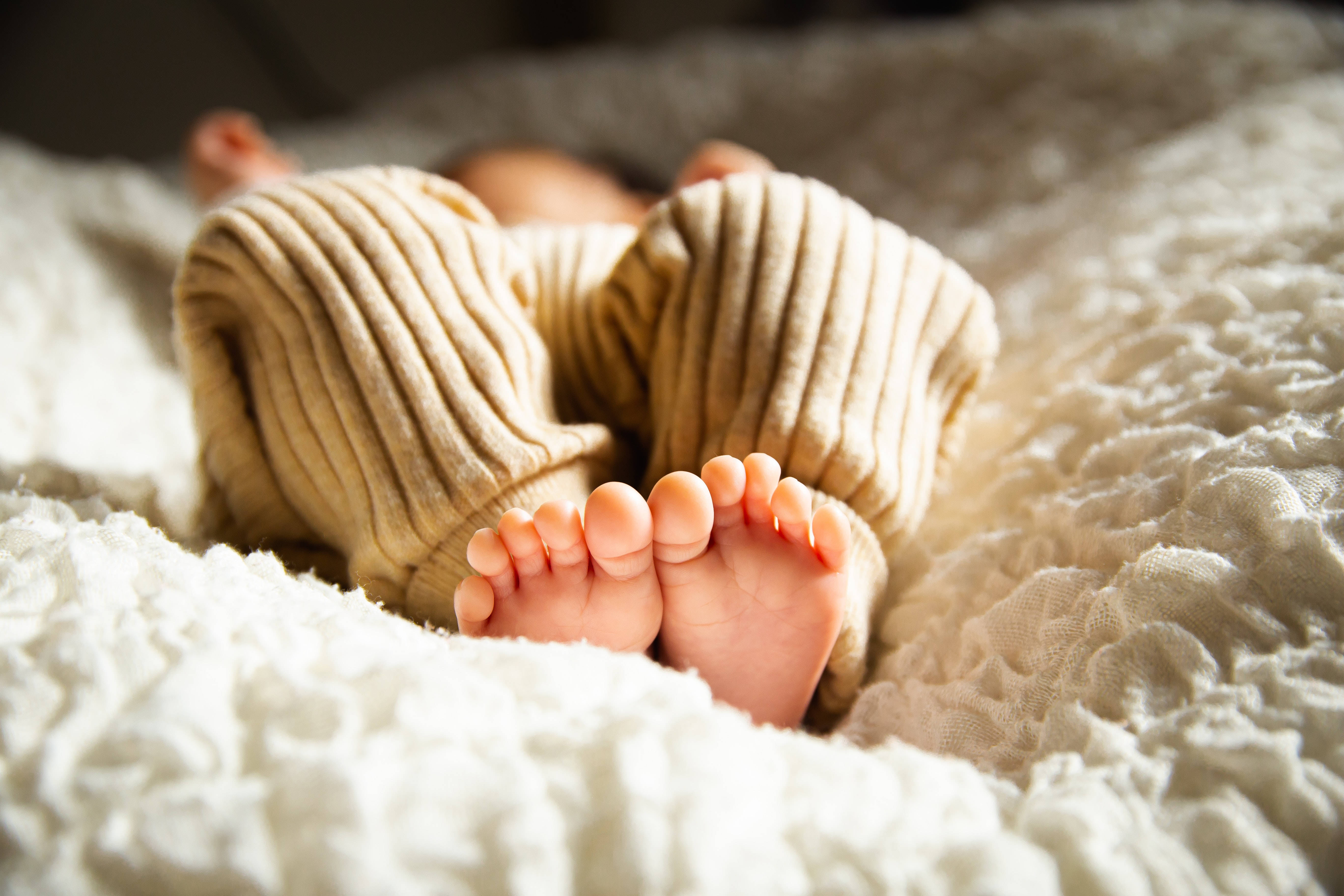 newborn baby girl, corduroy, ribbed beige pants, 5K Desktop Wallpaper