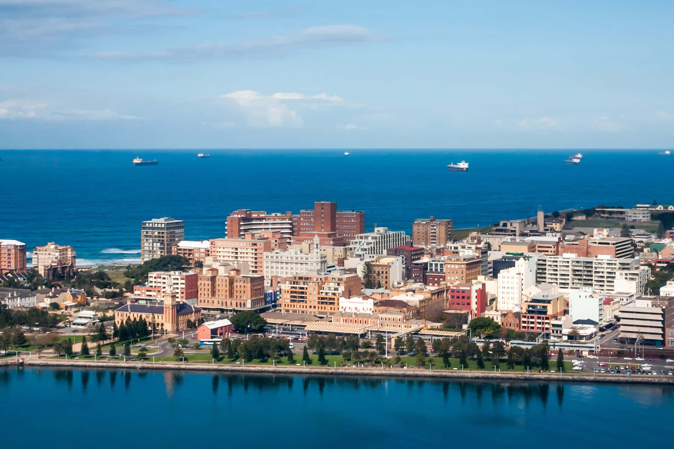 Newcastle Australia, coastline cityscape, red brick buildings, Full HD Desktop Wallpaper