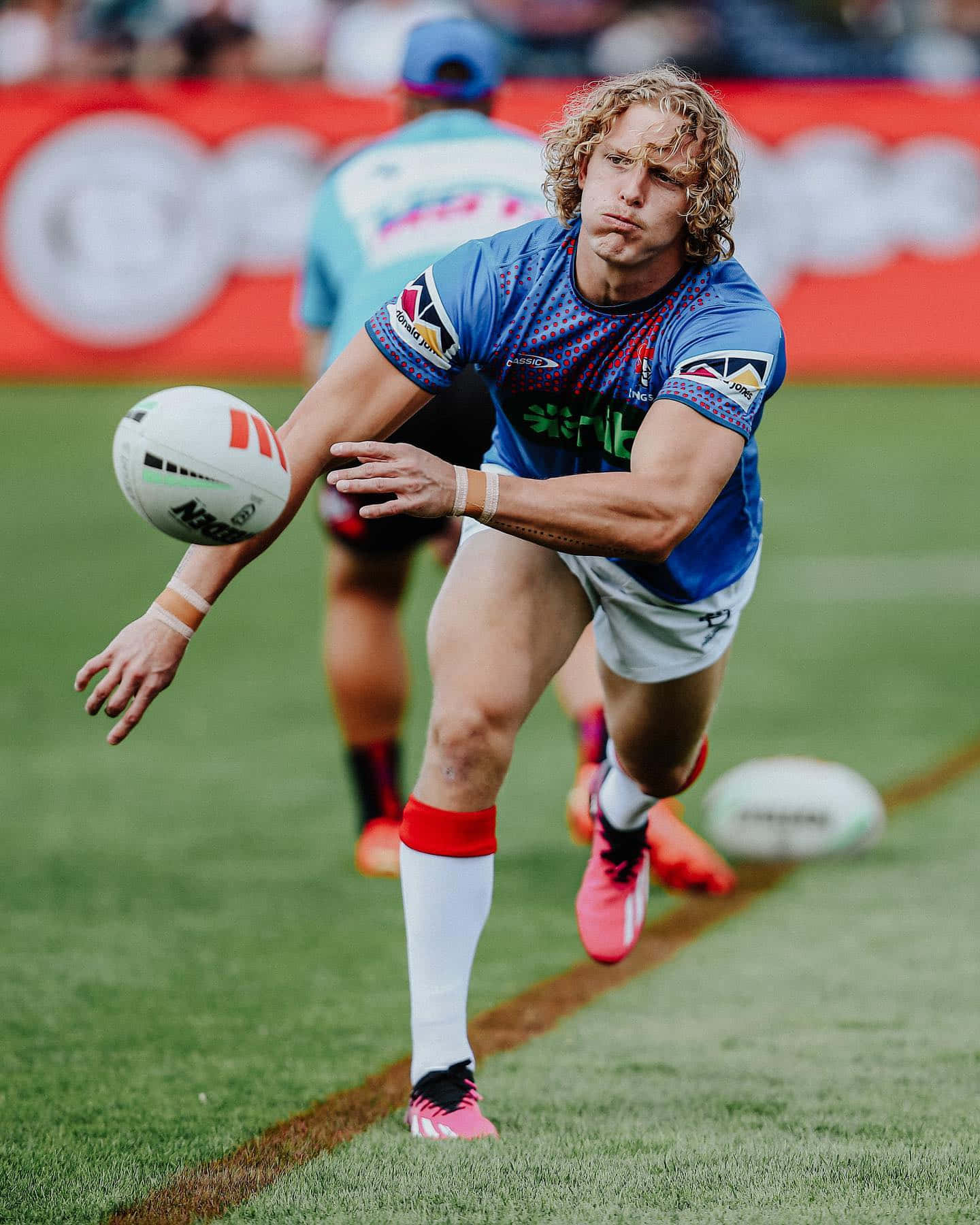 Newcastle Knights, blue jersey, rugby league player, HD Phone Wallpaper