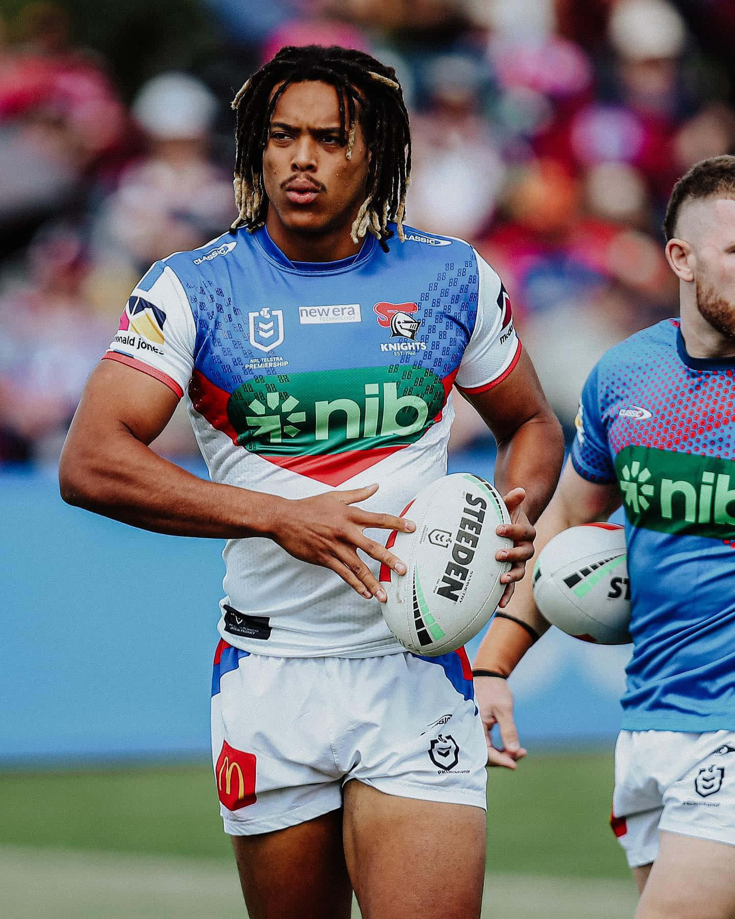 Newcastle Knights, blue white and red uniform, rugby league player, HD Phone Wallpaper
