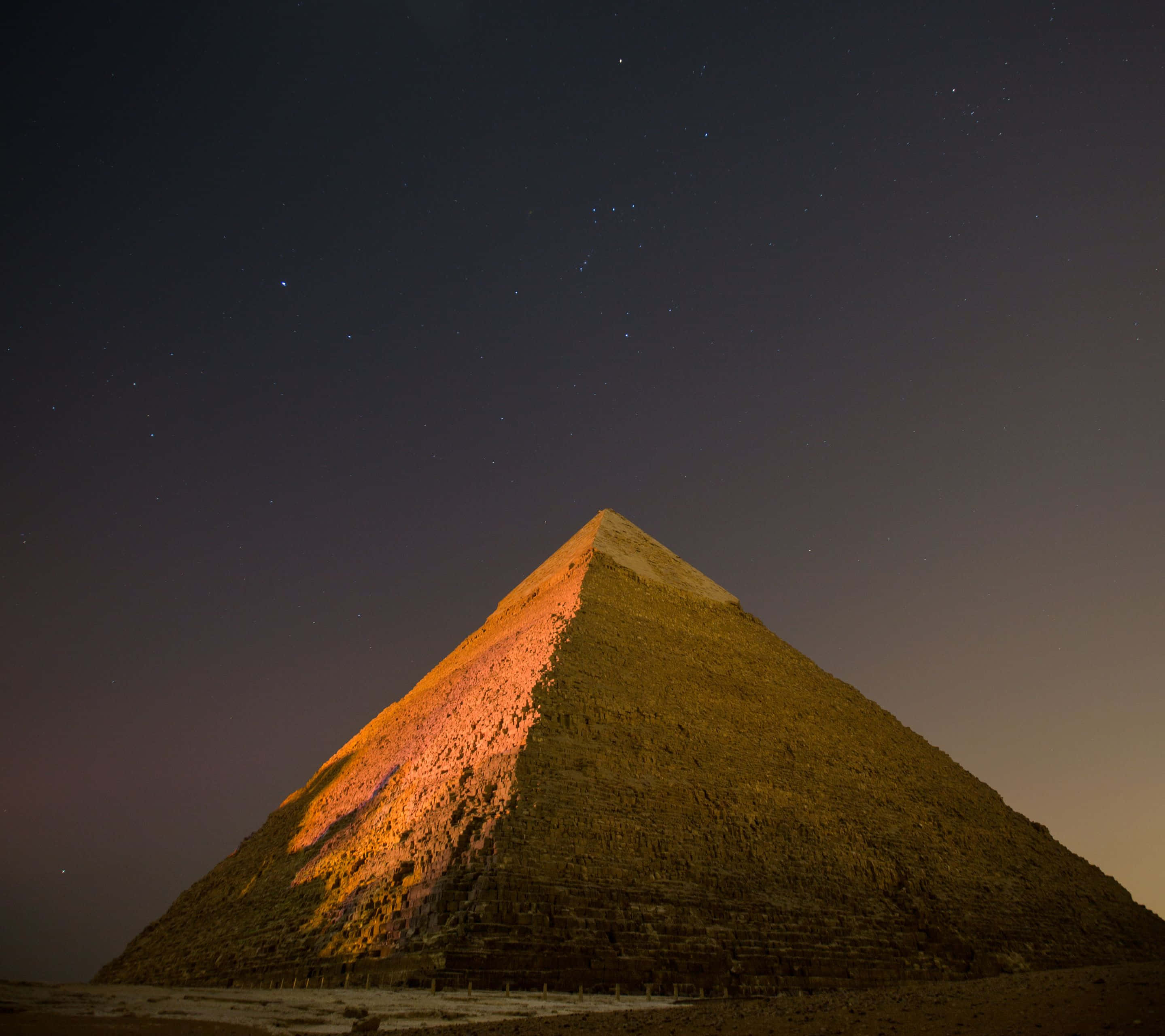 Nexus 6, pyramid, warm light, 2K Desktop Wallpaper