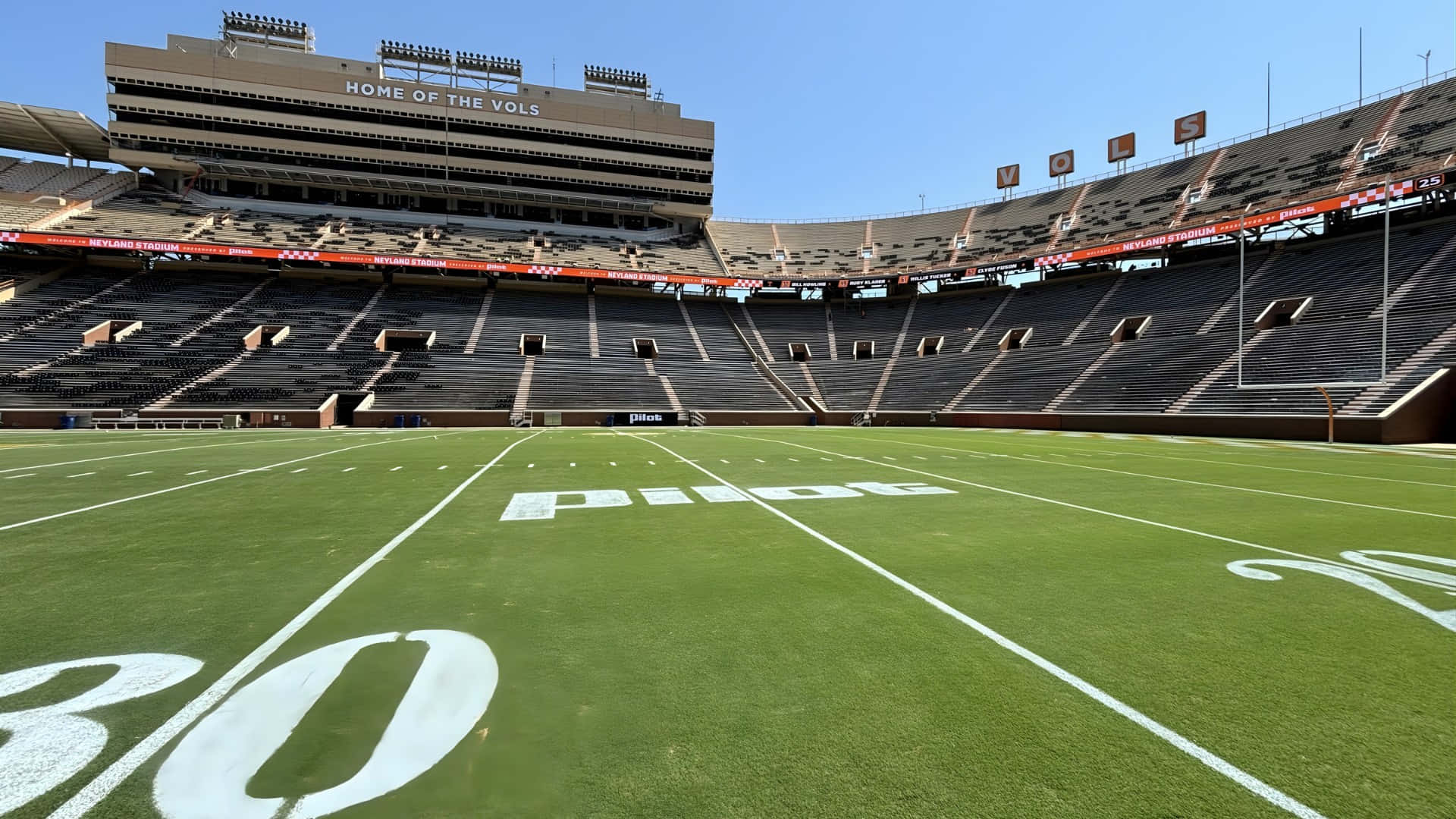 Neyland Stadium, football field, green turf, Full HD Desktop Wallpaper