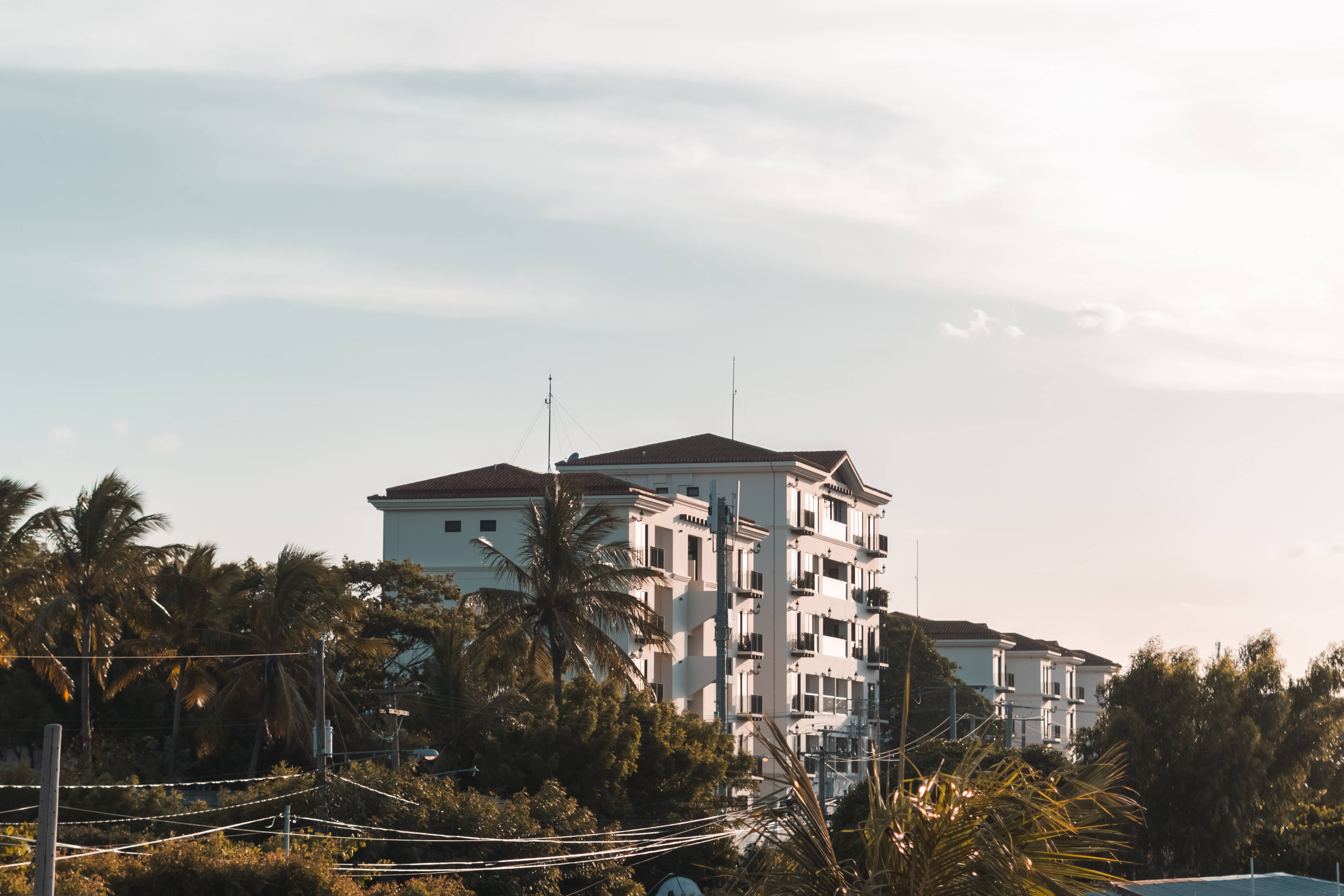 white building, Nicaragua, red roofs, 4K Desktop Wallpaper
