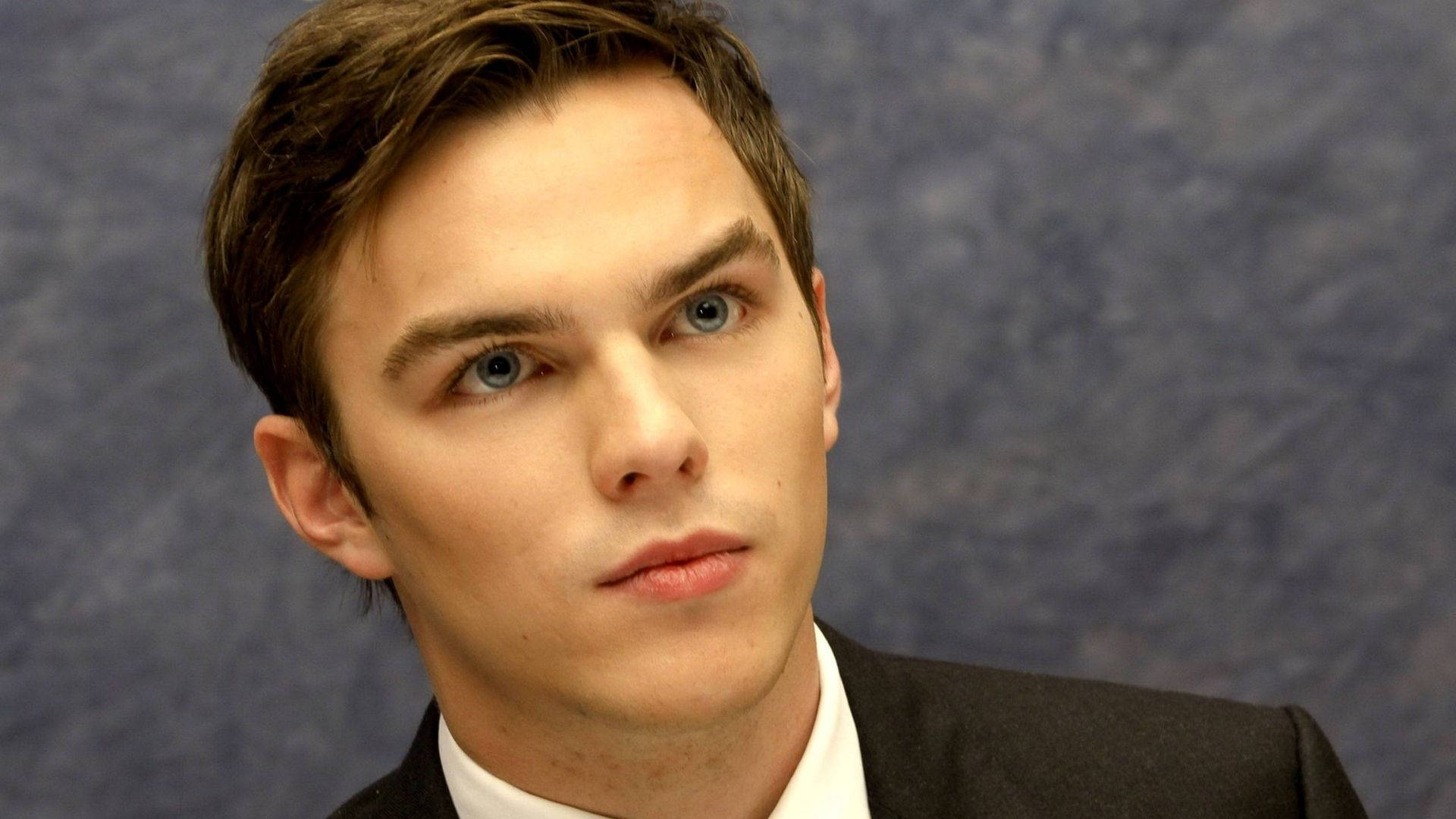 Nicholas Hoult, blue eyes, brown hair, Full HD Desktop Wallpaper