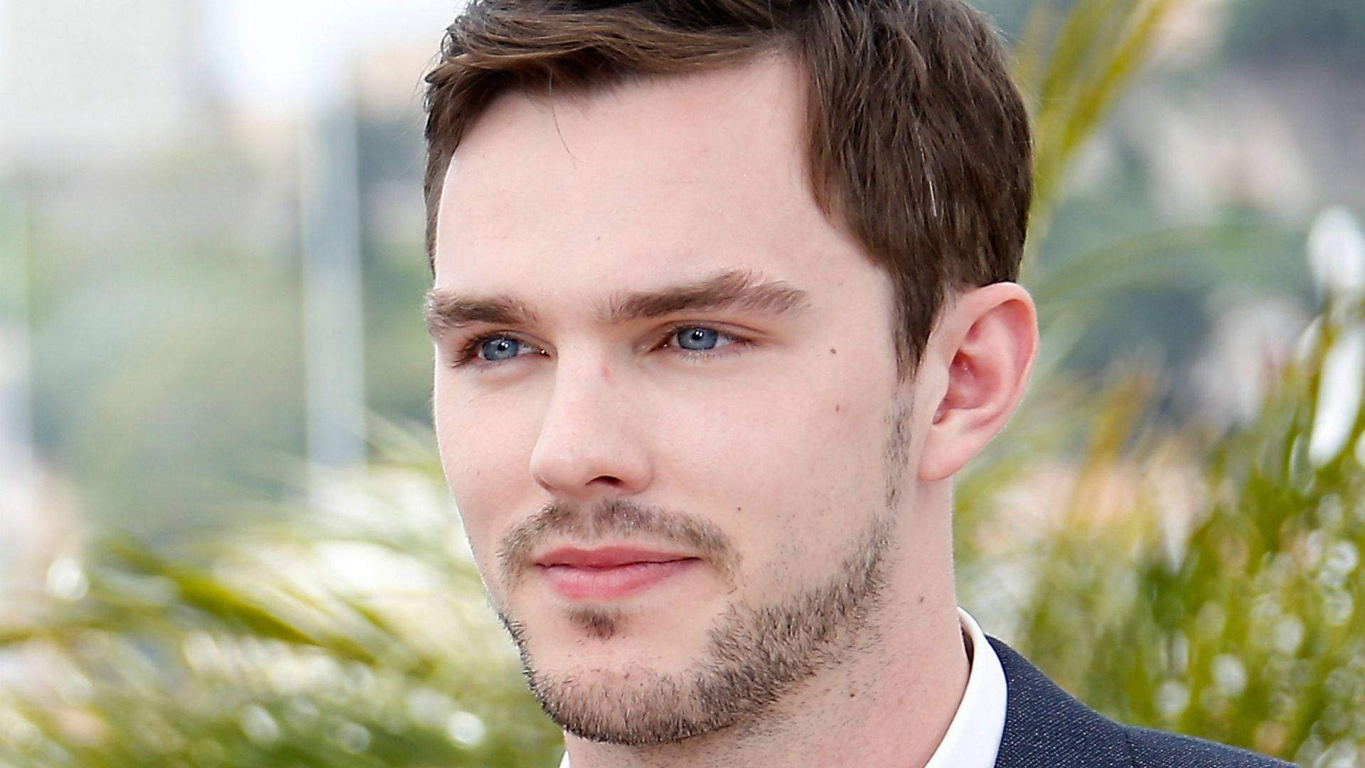 Nicholas Hoult, blue eyes, short brown hair, Full HD Desktop Wallpaper