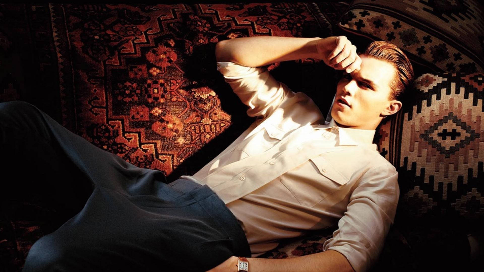 Nicholas Hoult, red carpet, patterned rug, Full HD Desktop Wallpaper