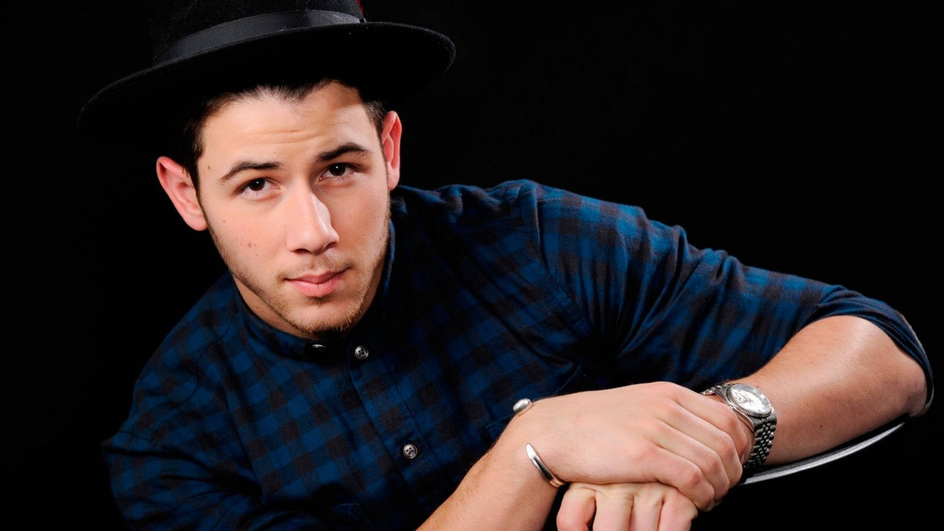 Nick Jonas, blue checkered shirt, black fedora, Full HD Desktop Wallpaper
