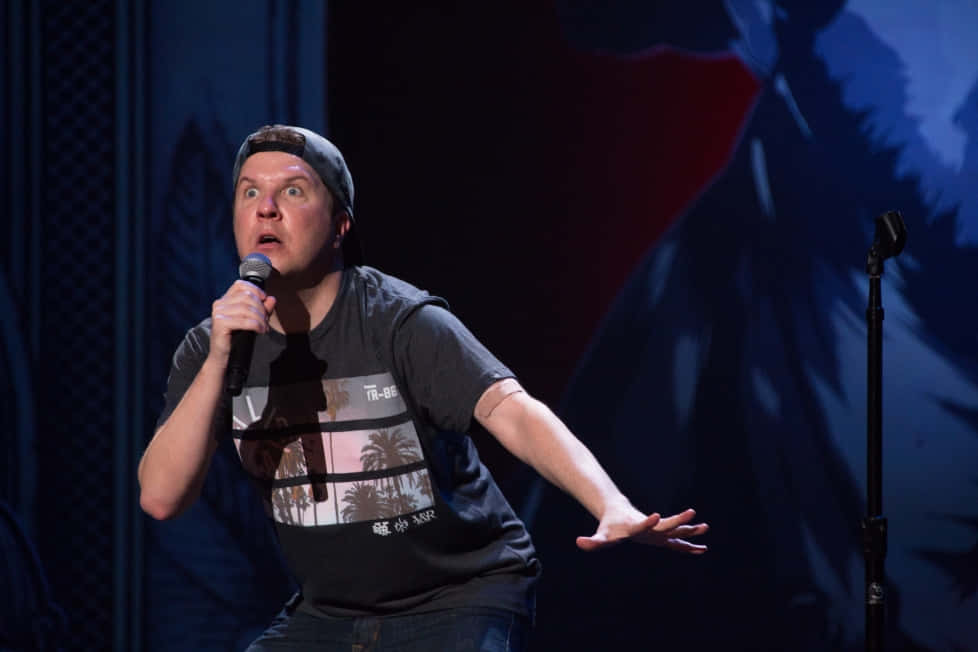 Nick Swardson, male comedian, stage, SD Desktop Wallpaper