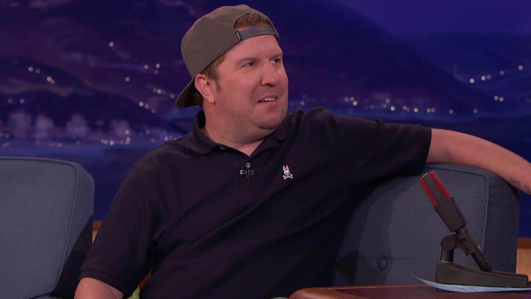Nick Swardson, backward cap, dark polo shirt, HD Desktop Wallpaper