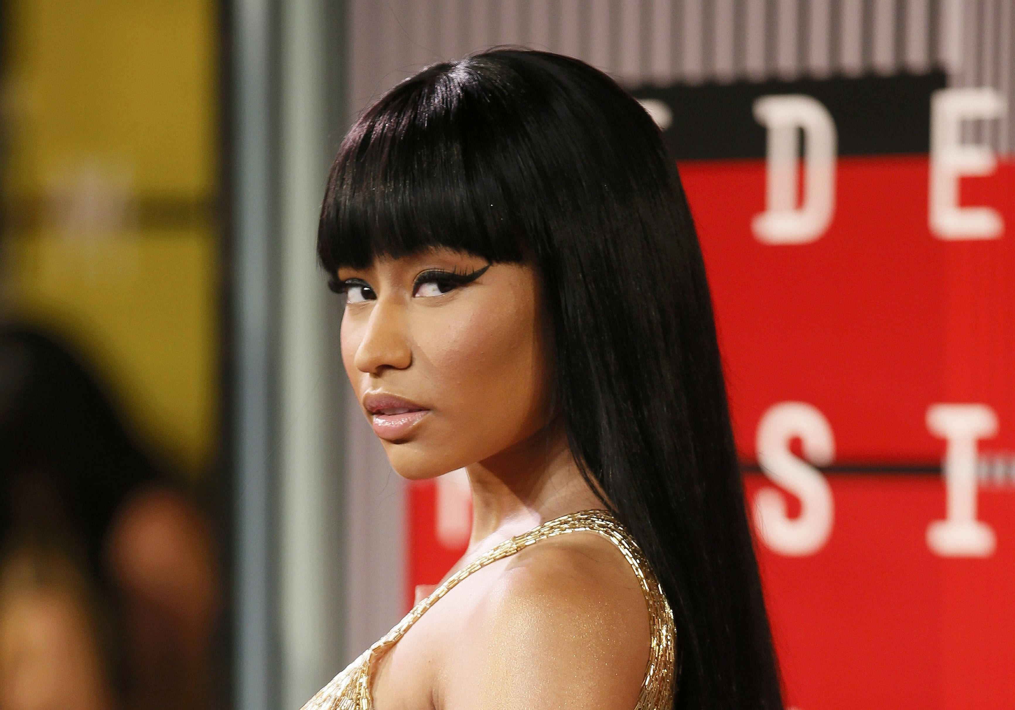 Nicki Minaj, long black hair, bold eyeliner, 2K Desktop Wallpaper