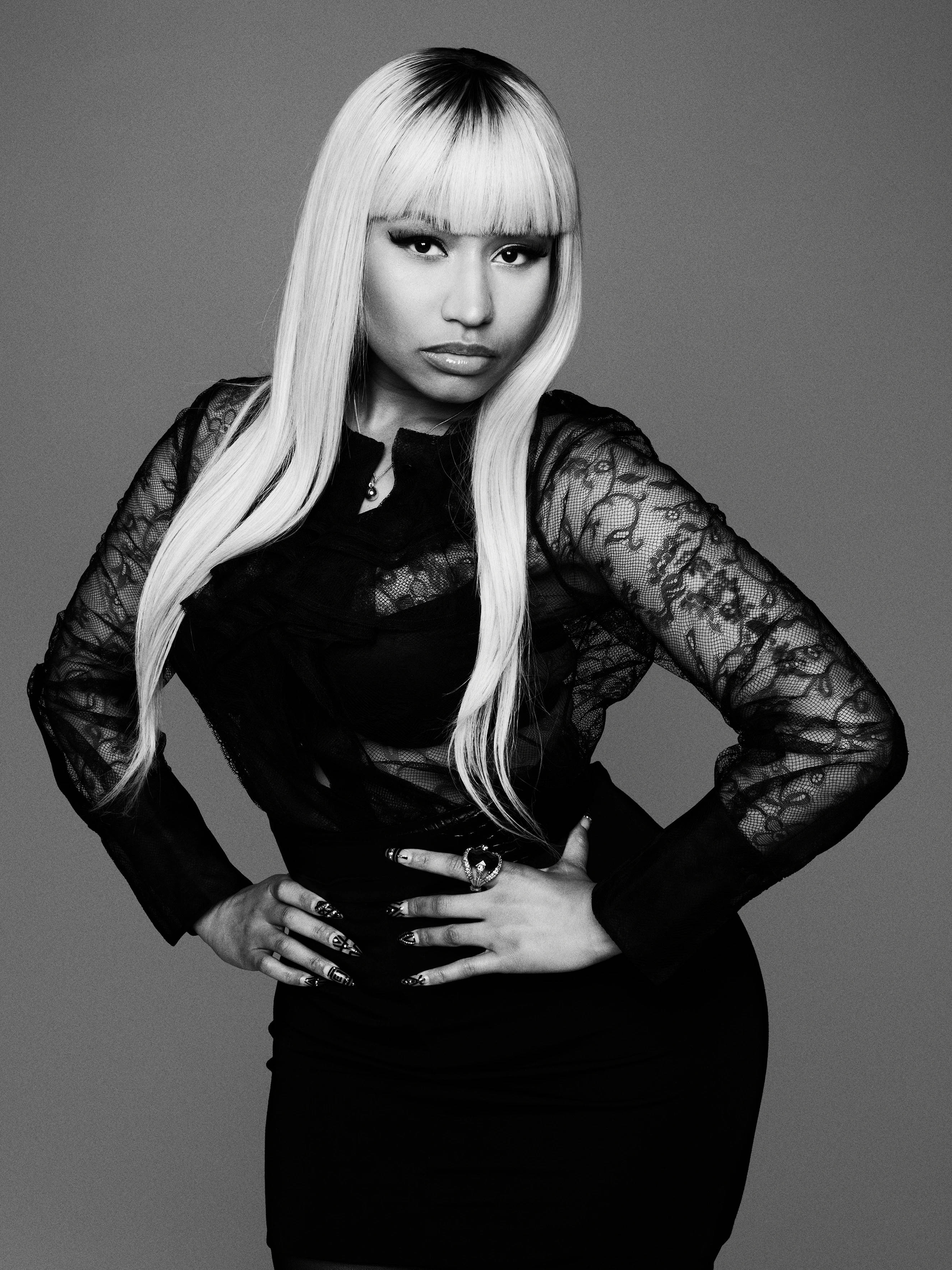 Nicki Minaj, platinum hair, bold makeup, 2K Phone Wallpaper
