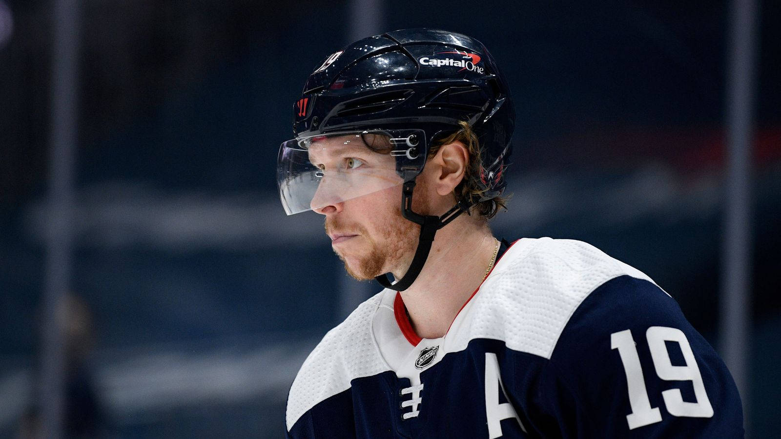 Nicklas Backstrom, dark blue and white jersey, number 19, HD Desktop Wallpaper