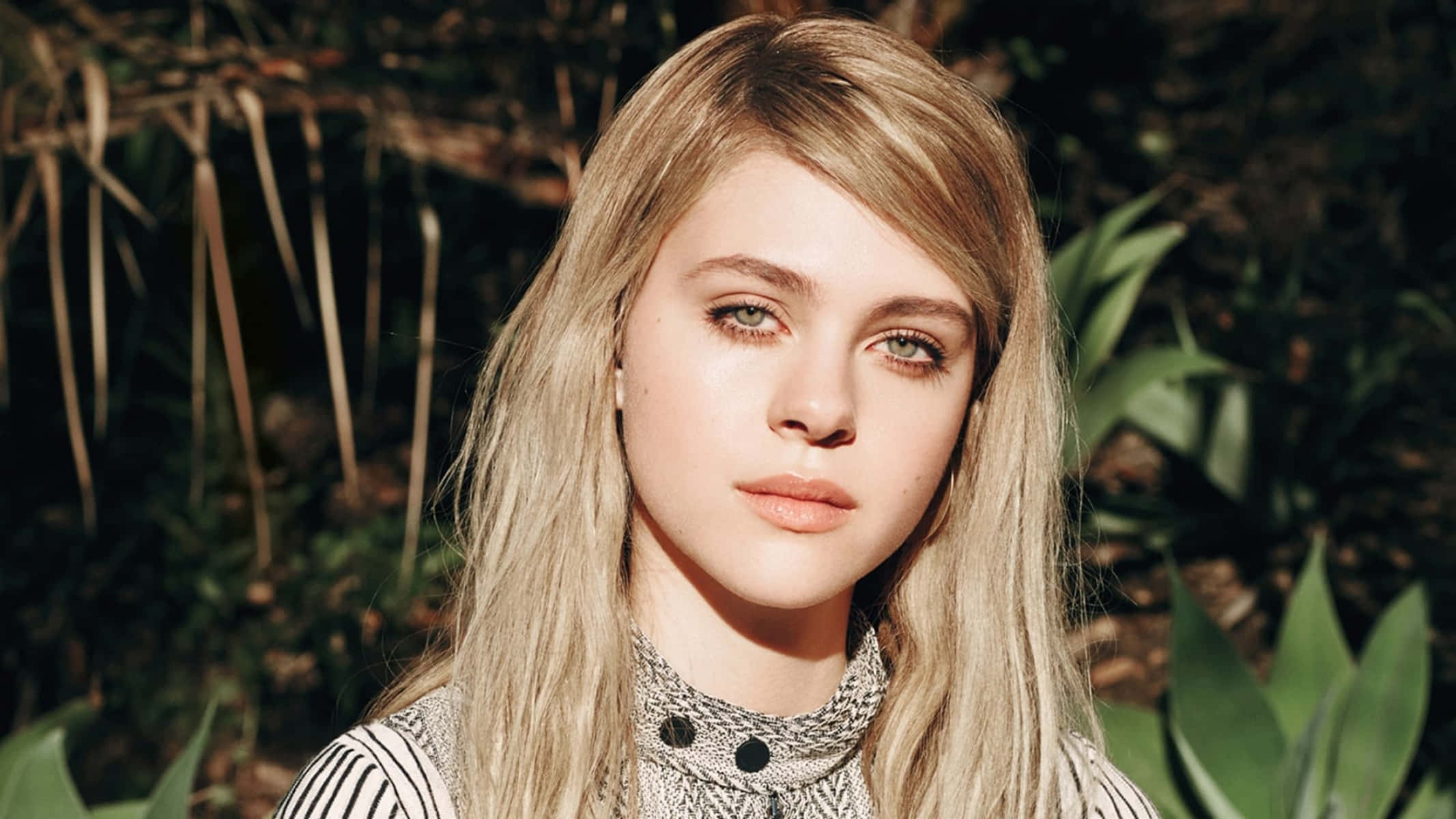 Nicola Peltz, blonde hair, green eyes, Full HD Desktop Wallpaper