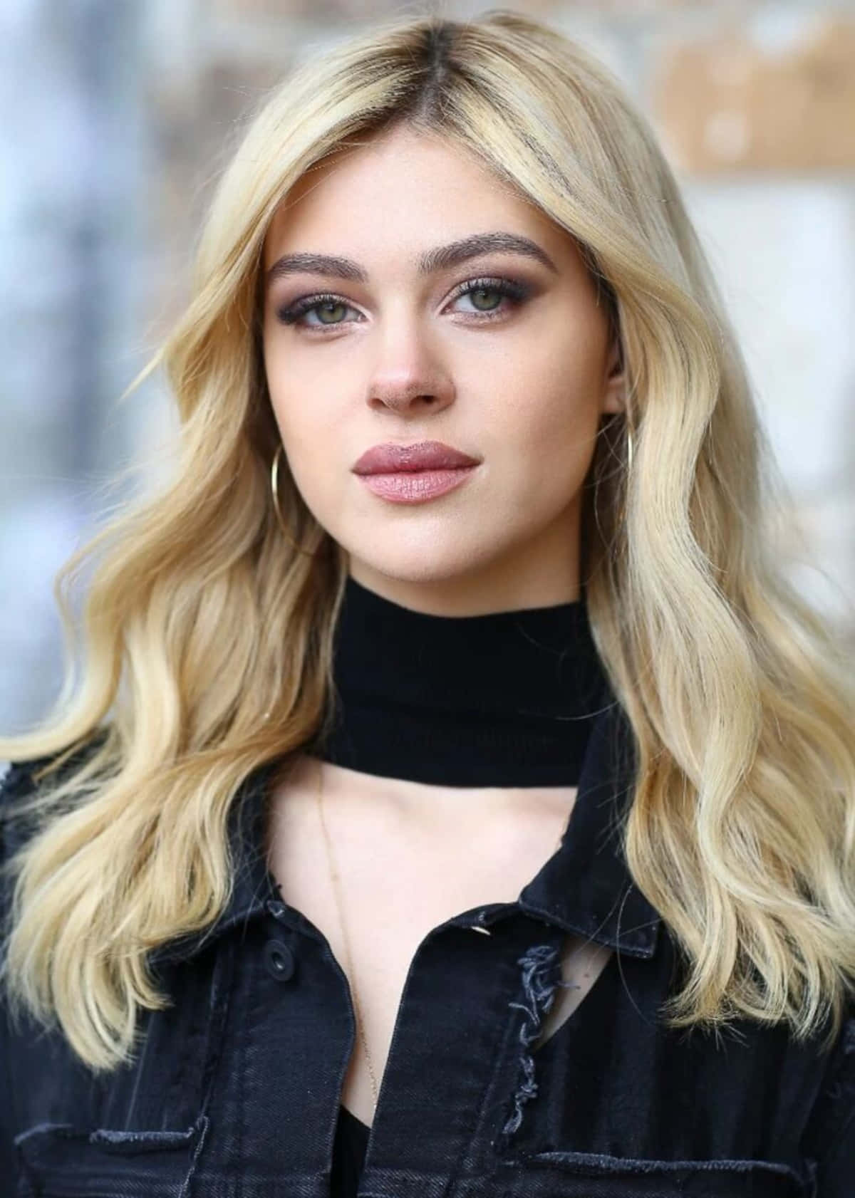 Nicola Peltz, black turtleneck, denim jacket, HD Phone Wallpaper