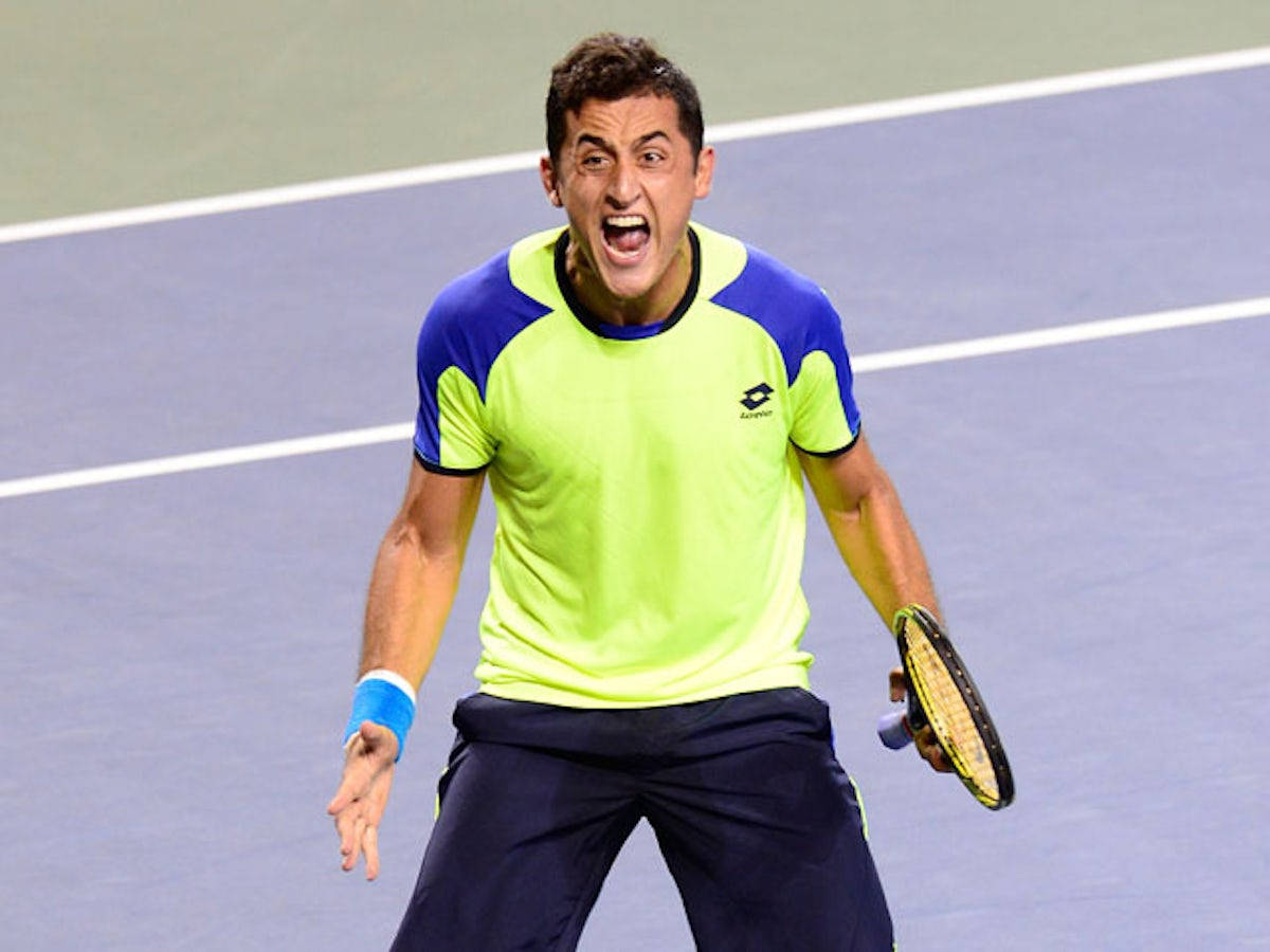 Nicolas Almagro, neon yellow and blue shirt, purple hard court, SD Desktop Wallpaper