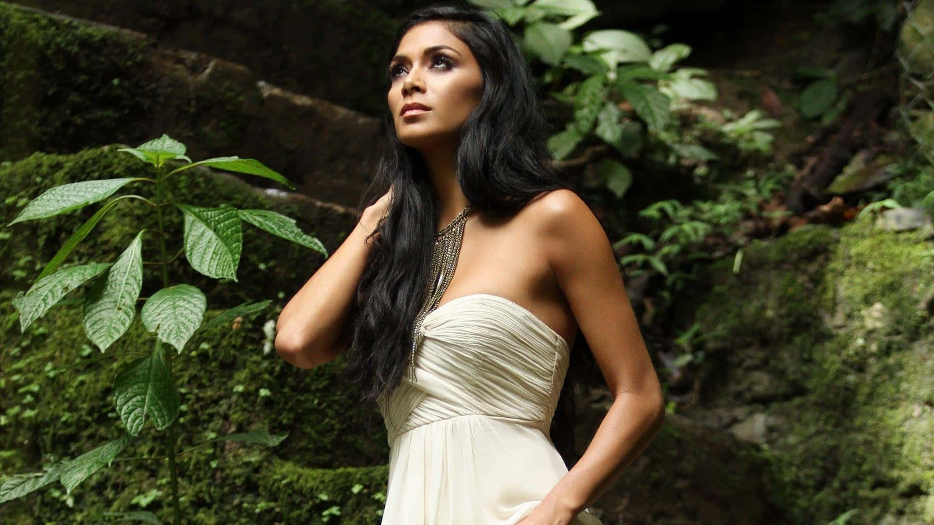 Nicole Scherzinger, cream dress, lush green jungle foliage, Full HD Desktop Wallpaper